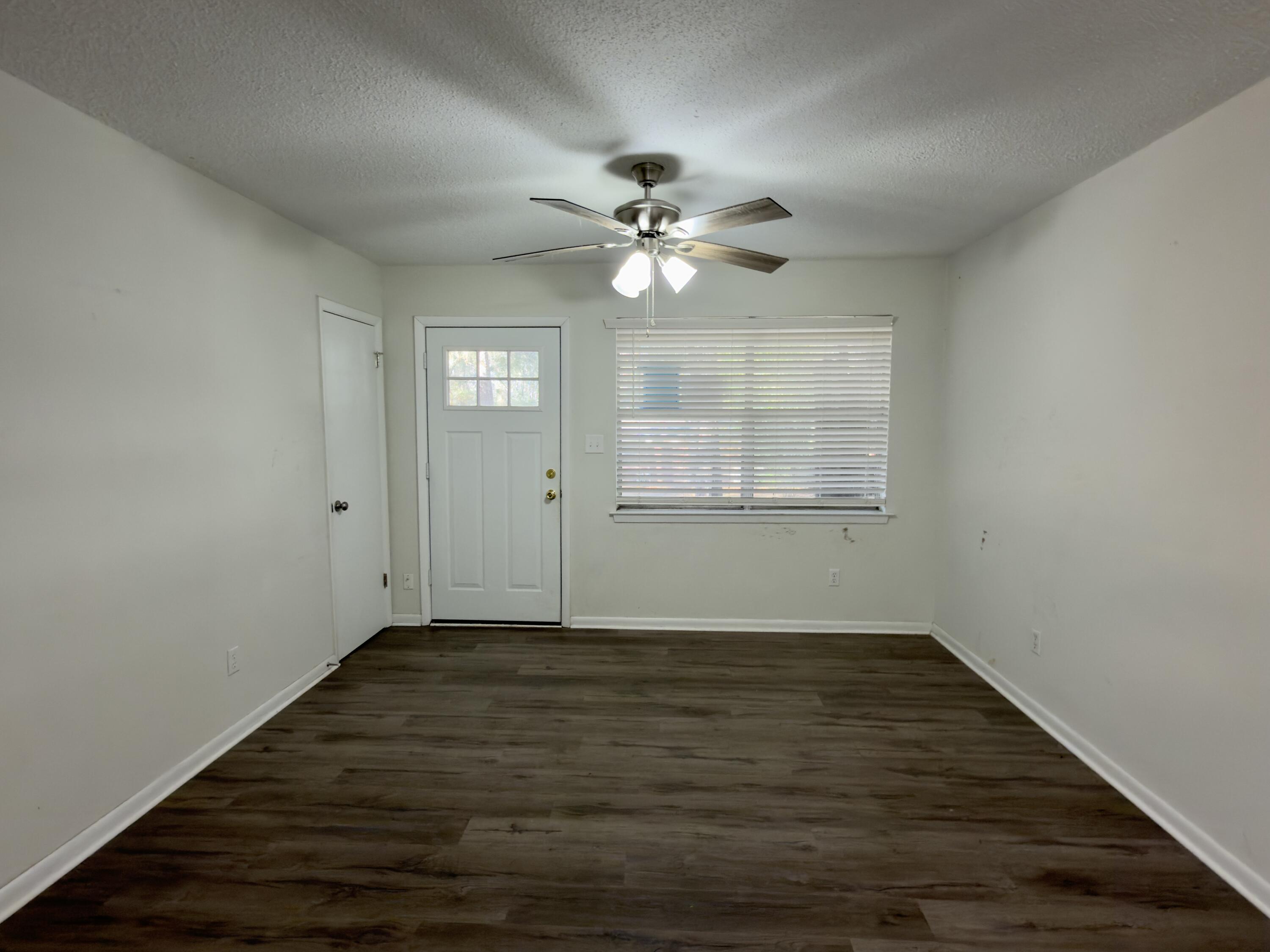 TALL PINES - Residential