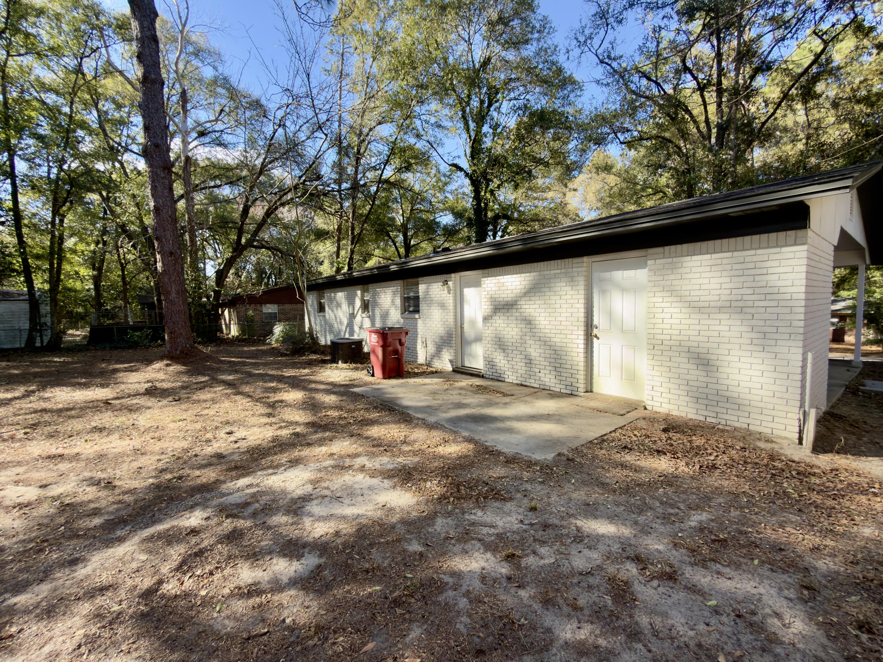 TALL PINES - Residential