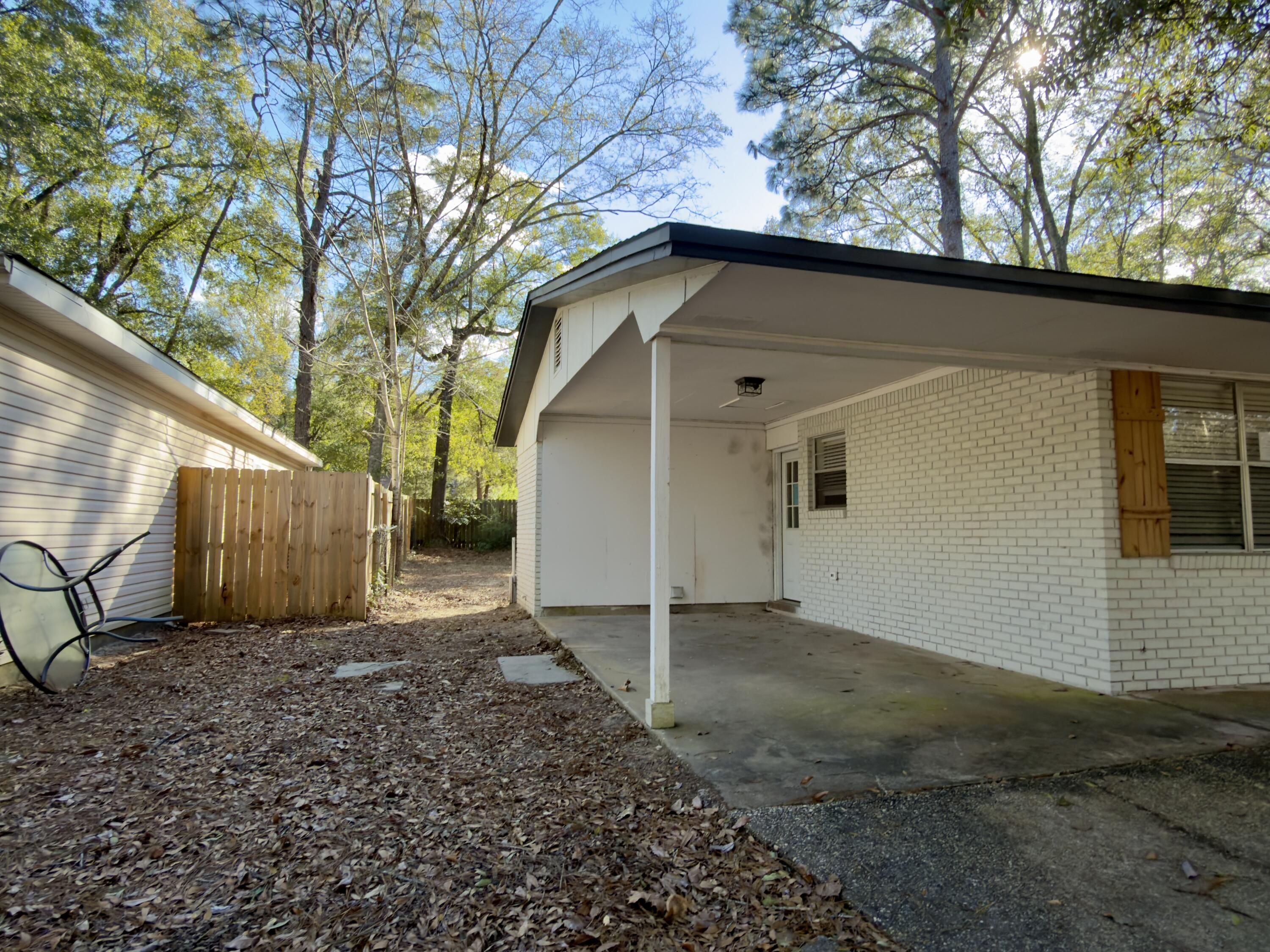 TALL PINES - Residential