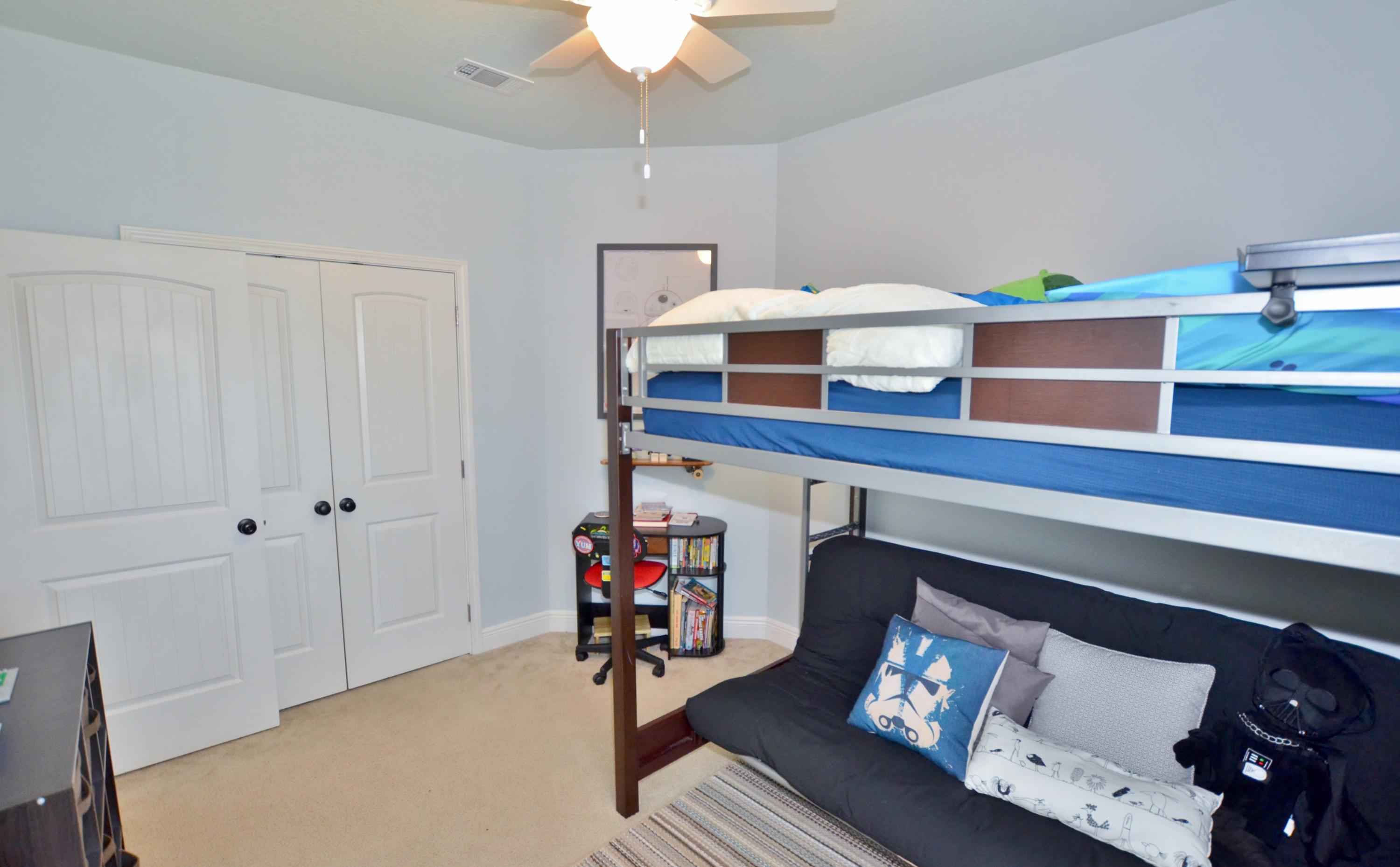 DRIFTWOOD ESTATES - Residential Lease