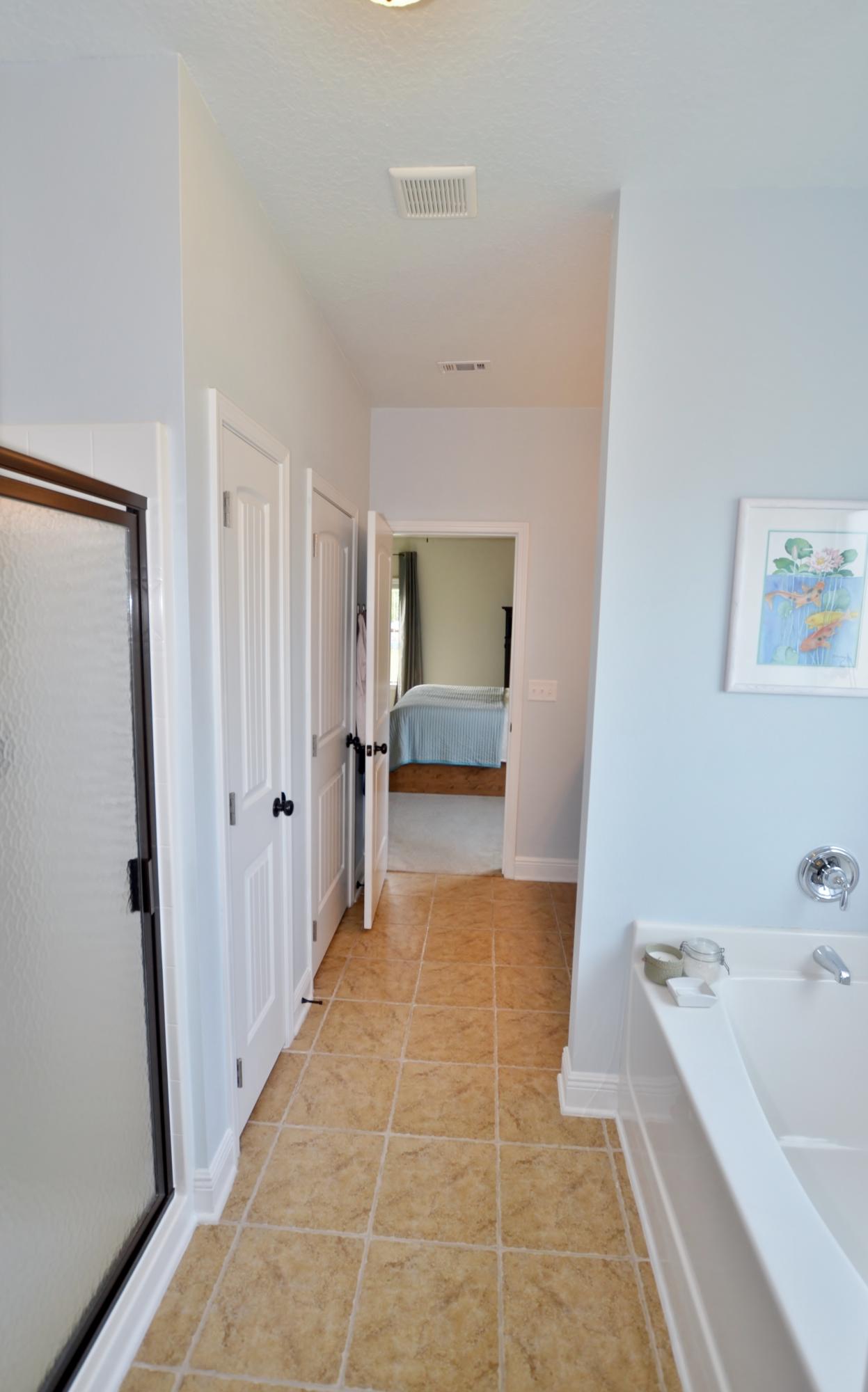 DRIFTWOOD ESTATES - Residential Lease