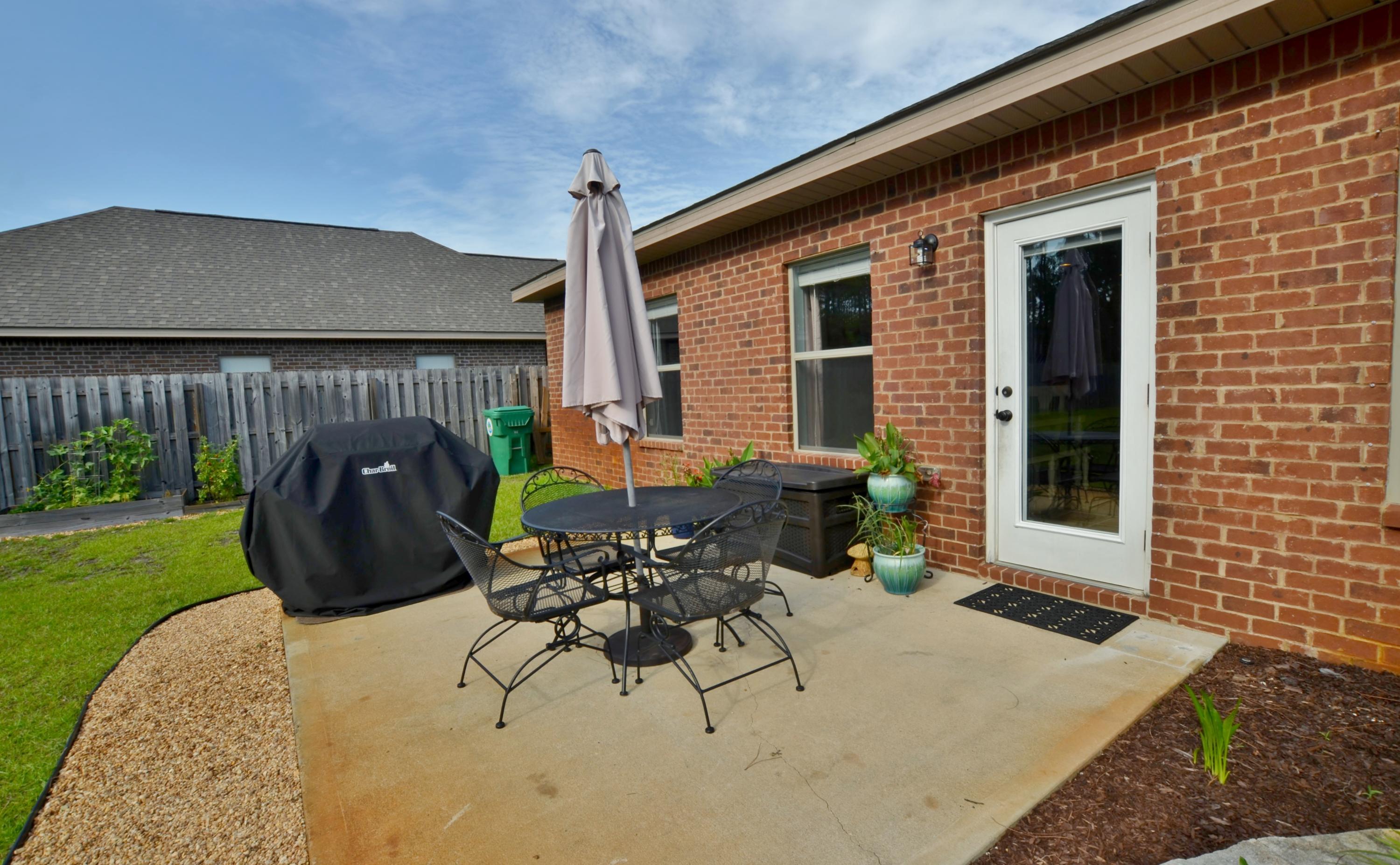 DRIFTWOOD ESTATES - Residential Lease