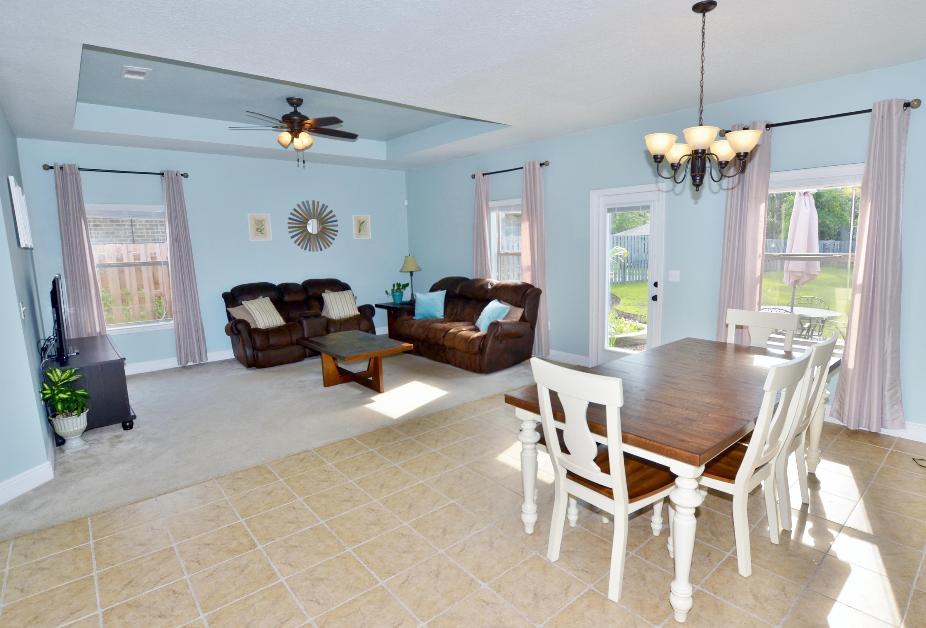 DRIFTWOOD ESTATES - Residential Lease