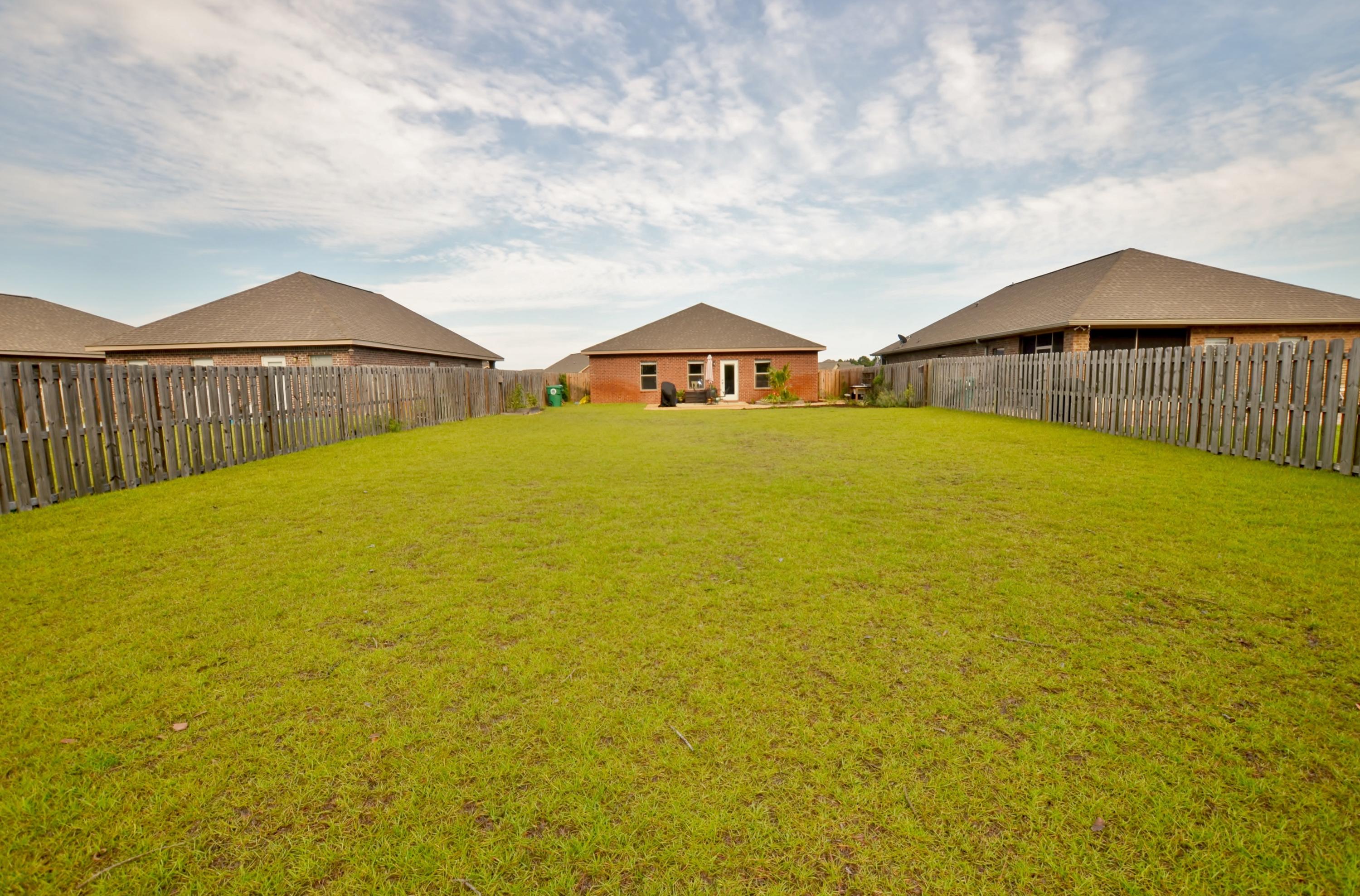 DRIFTWOOD ESTATES - Residential Lease