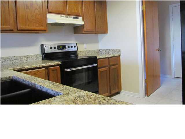 HIDDEN COVE T/H - Residential Lease