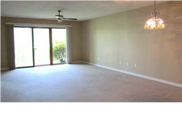 HIDDEN COVE T/H - Residential Lease