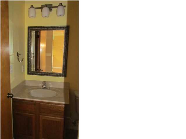 HIDDEN COVE T/H - Residential Lease