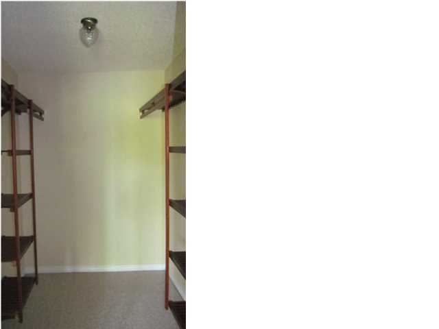 HIDDEN COVE T/H - Residential Lease