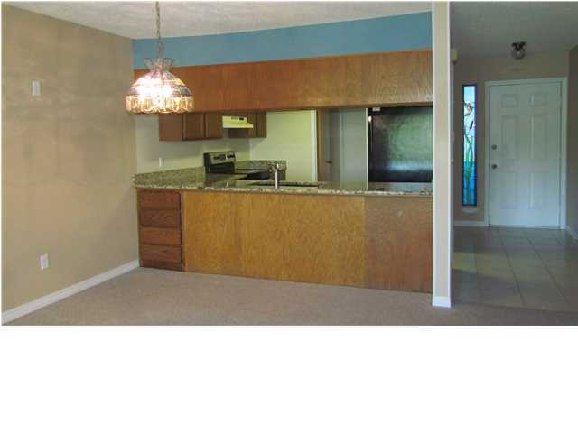 HIDDEN COVE T/H - Residential Lease