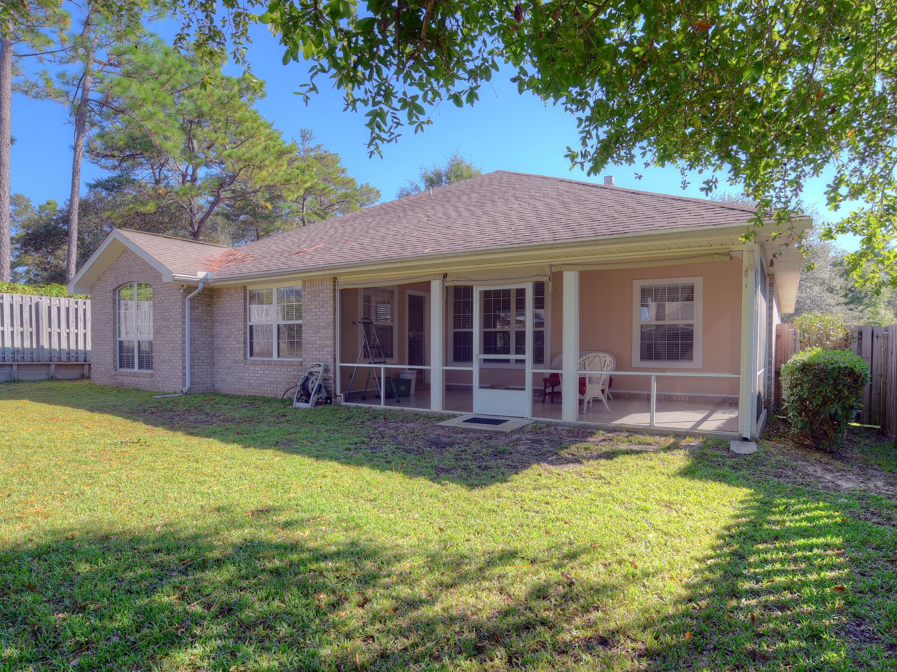 WOODRIDGE - Residential