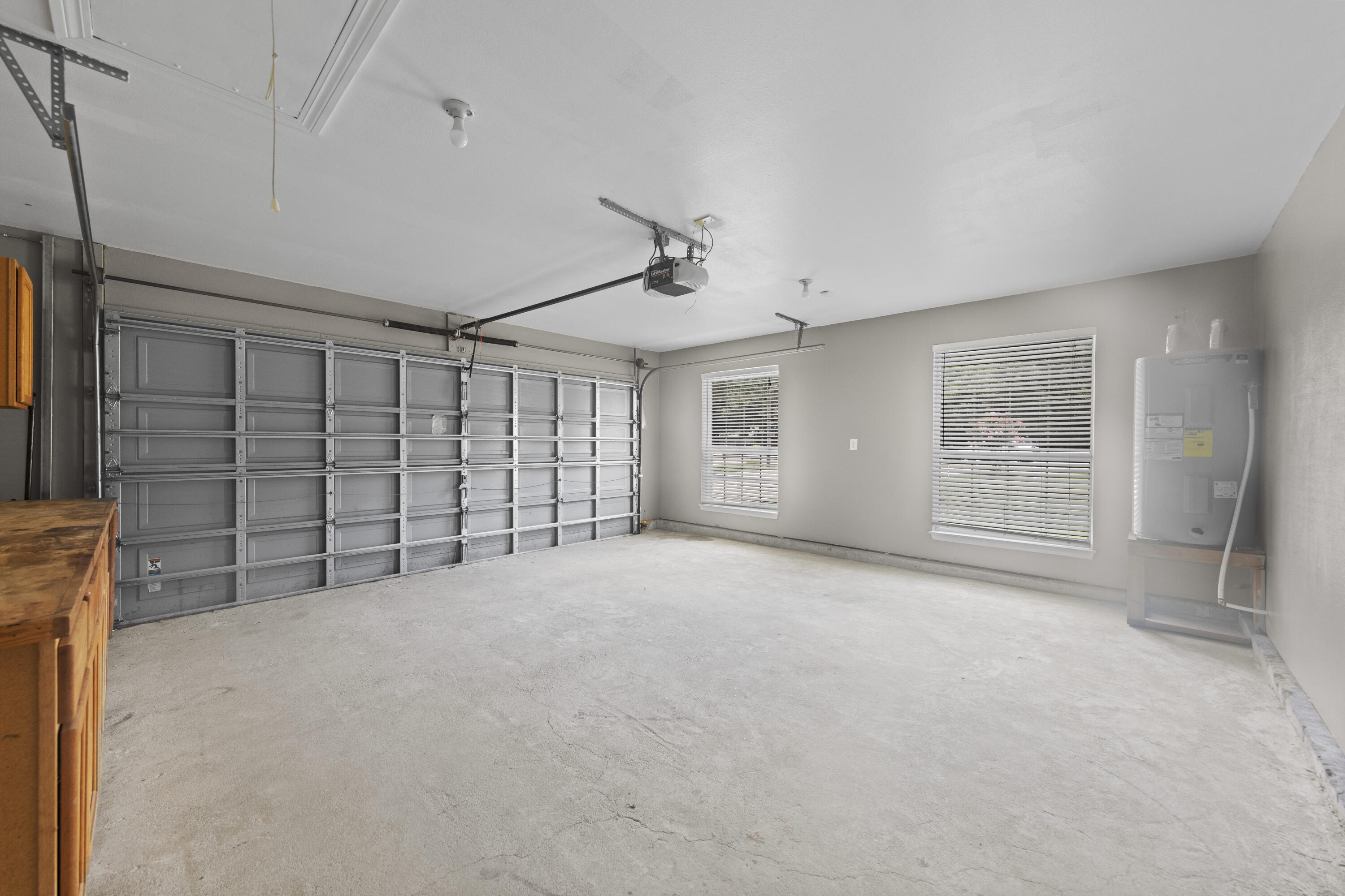 COUNTRYWOOD EST - Residential