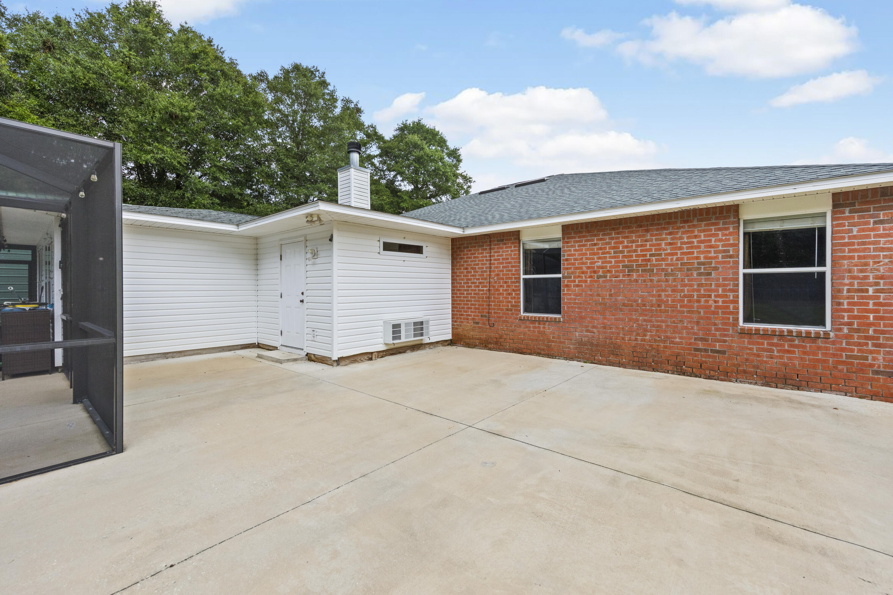 COUNTRYWOOD EST - Residential