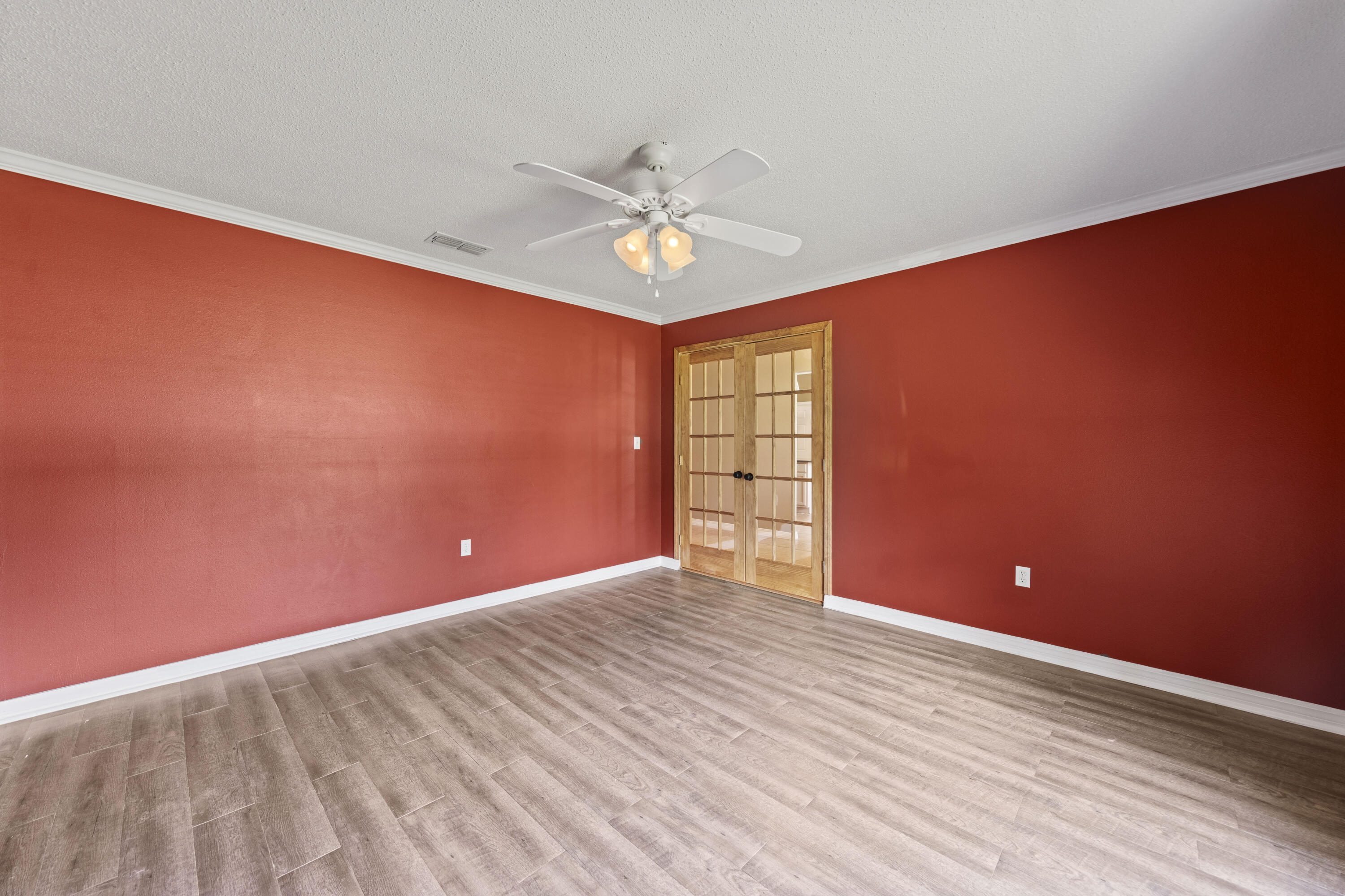 COUNTRYWOOD EST - Residential