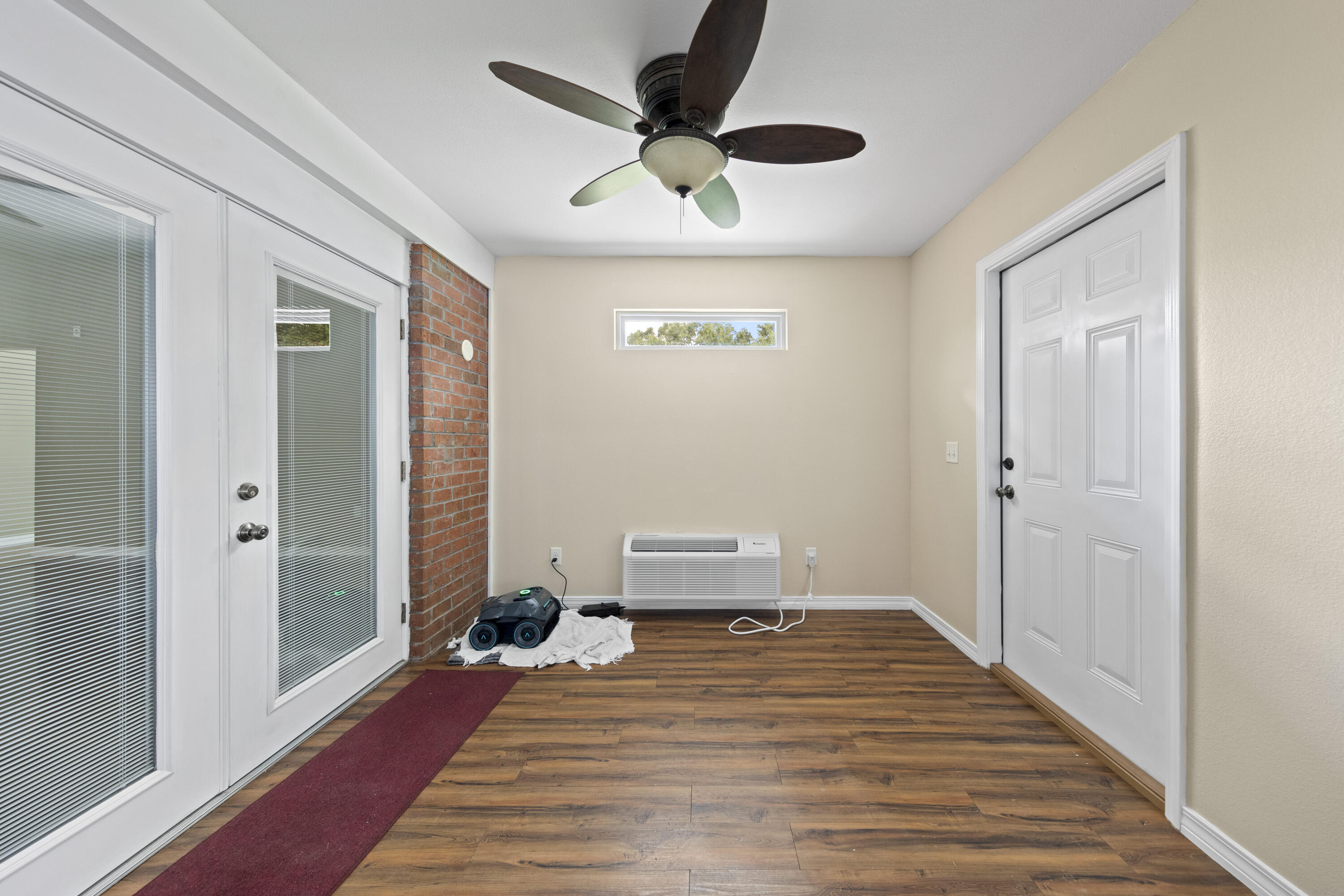 COUNTRYWOOD EST - Residential