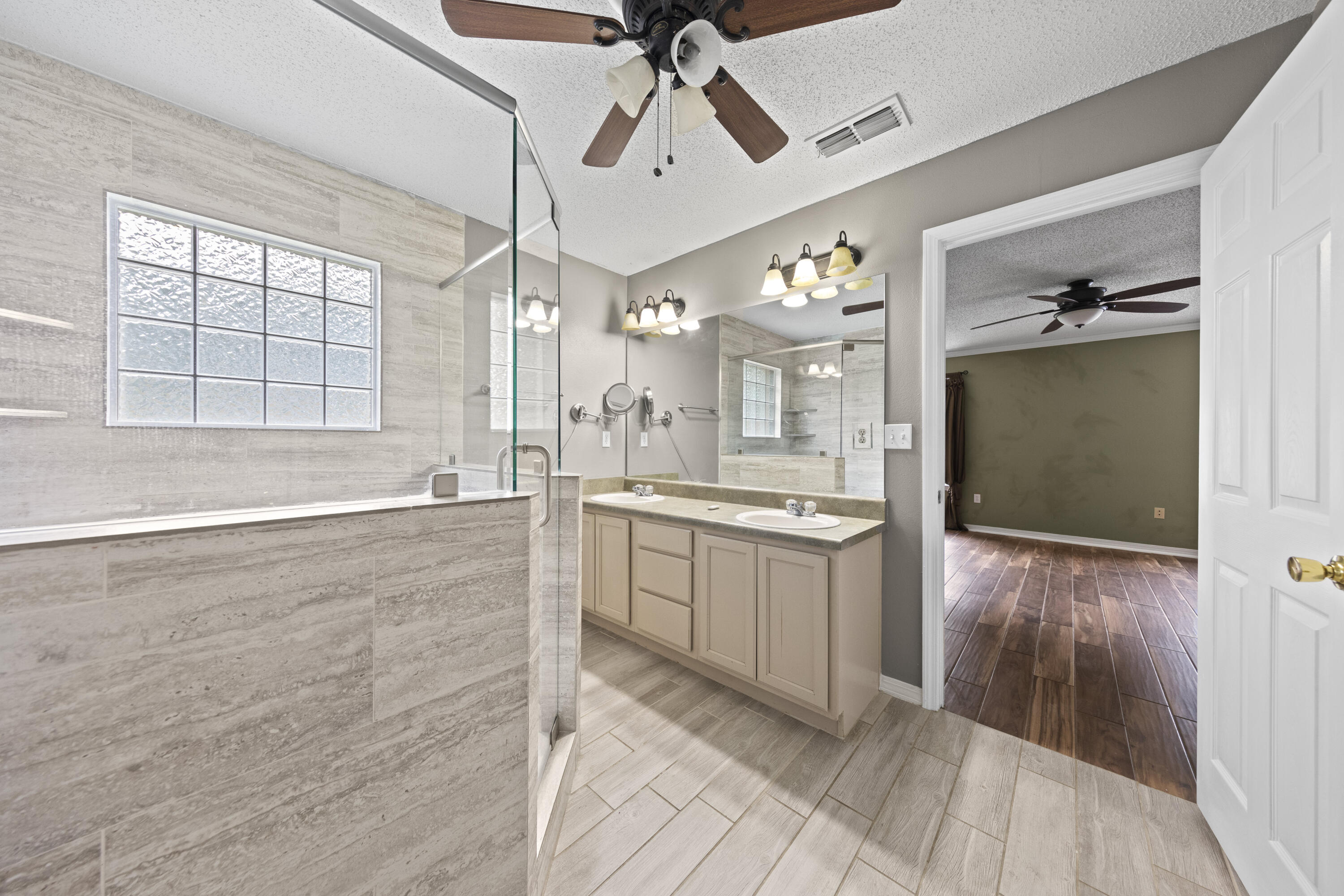 COUNTRYWOOD EST - Residential