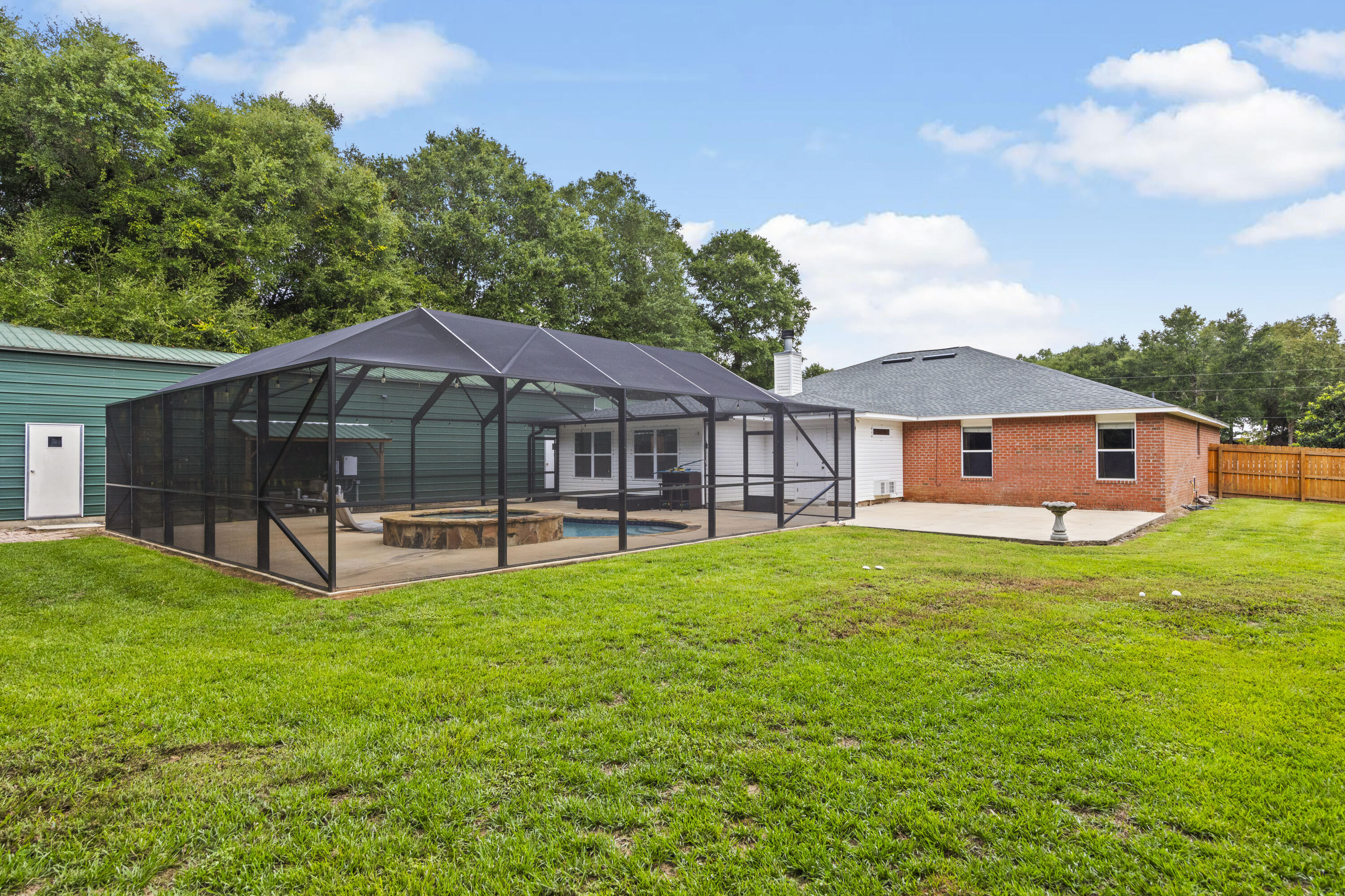 COUNTRYWOOD EST - Residential