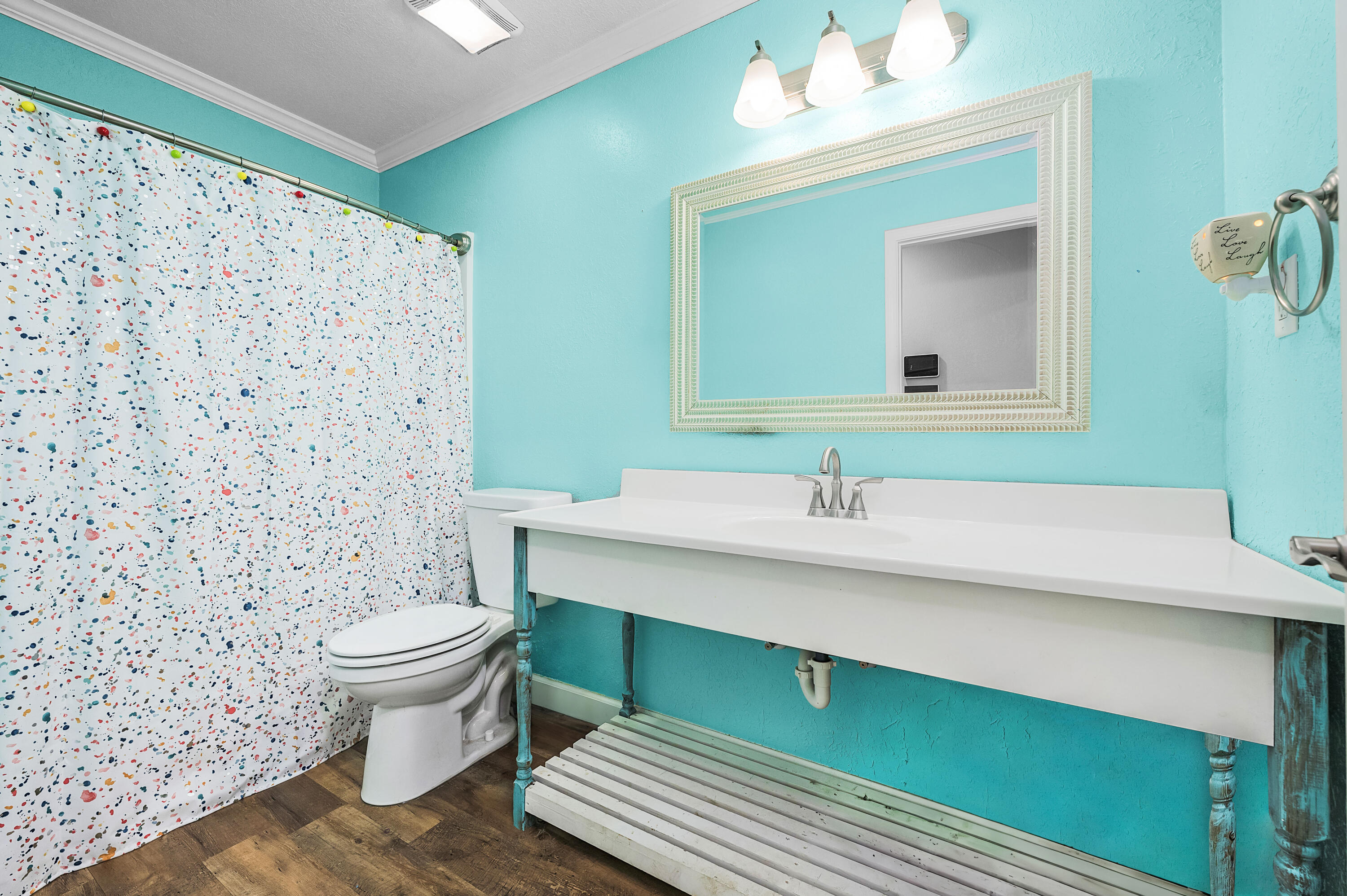 FOREST HILLS - Residential