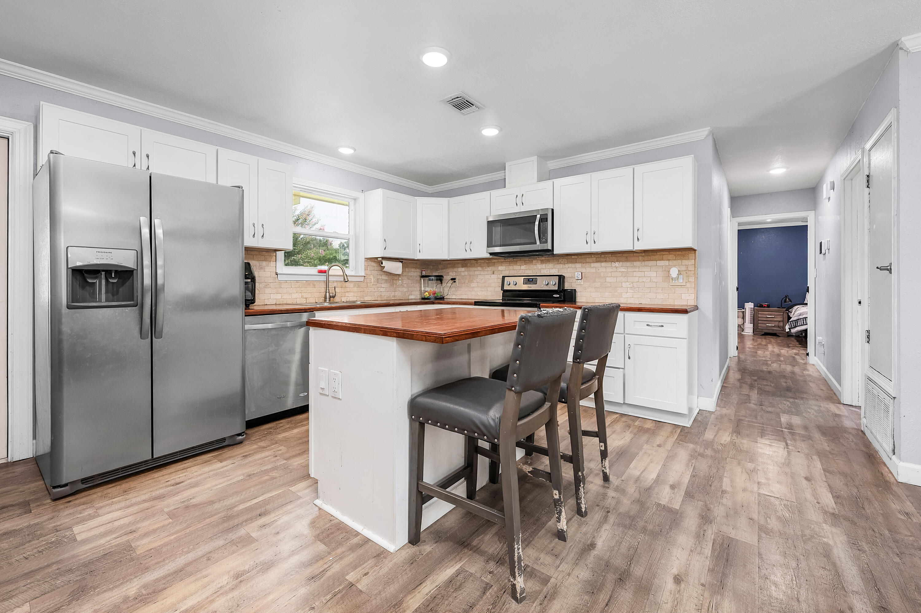 FOREST HILLS - Residential