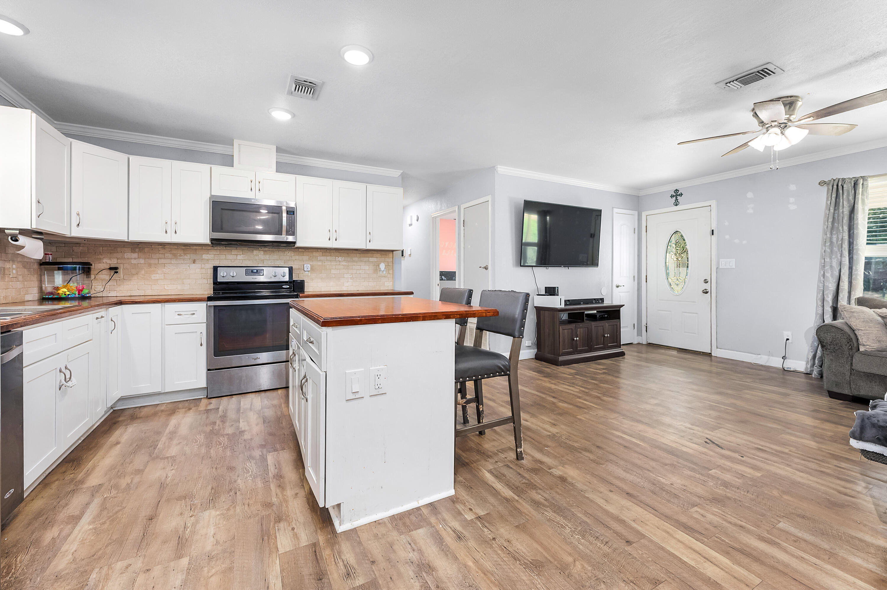 FOREST HILLS - Residential