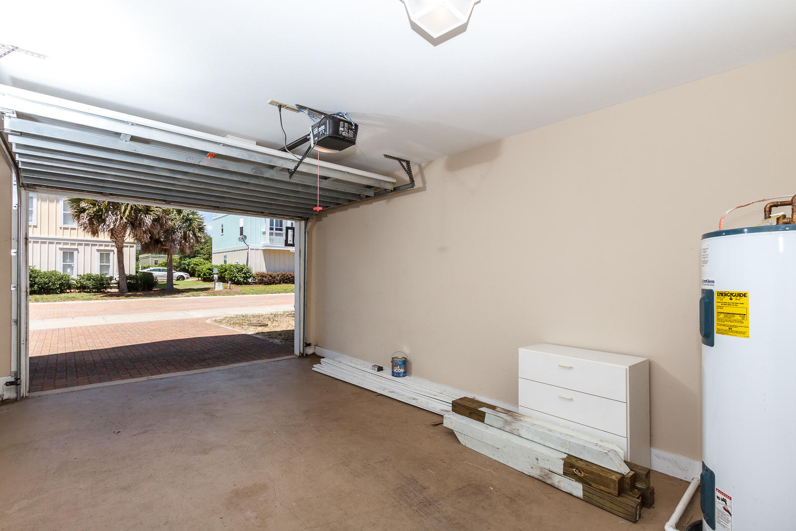 SATINWOOD PLACE - Residential