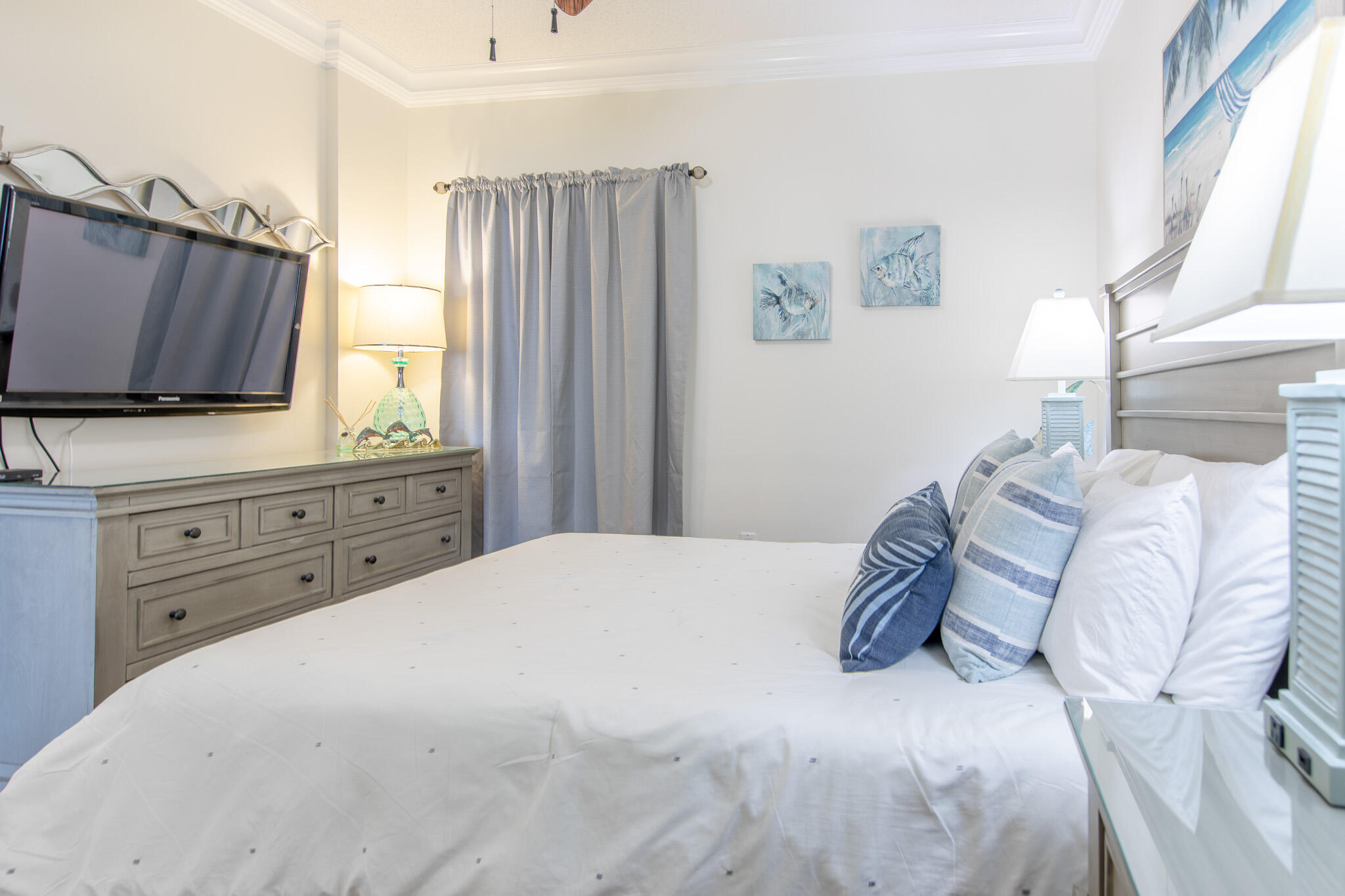 BOARDWALK CONDO - Residential