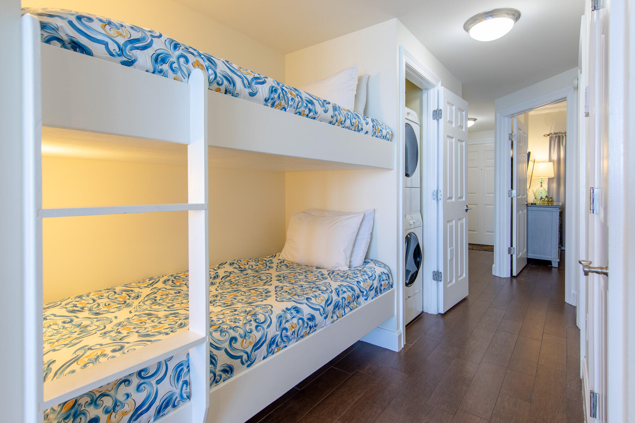 BOARDWALK CONDO - Residential