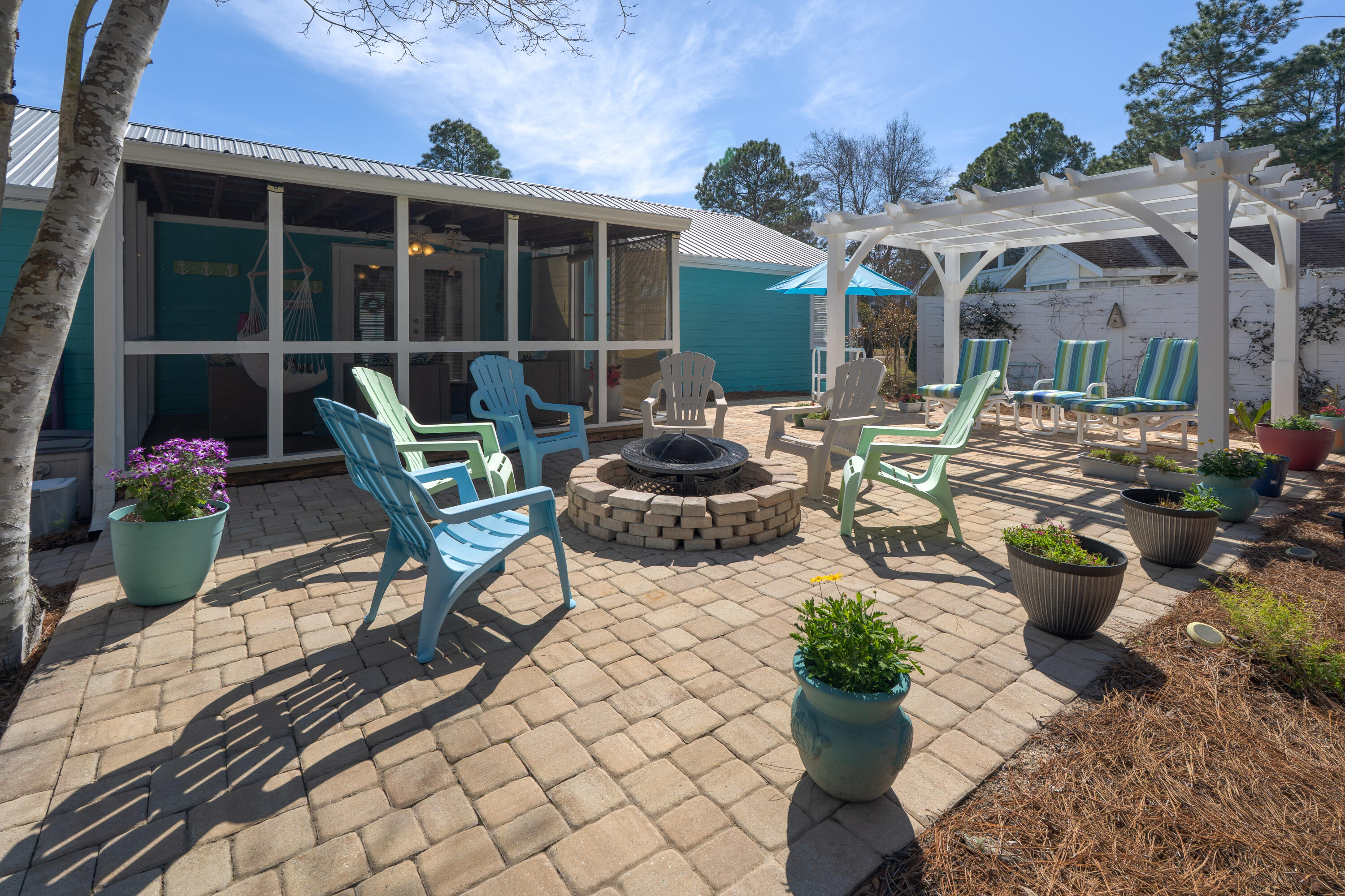 MONARCH ESTATES - Residential