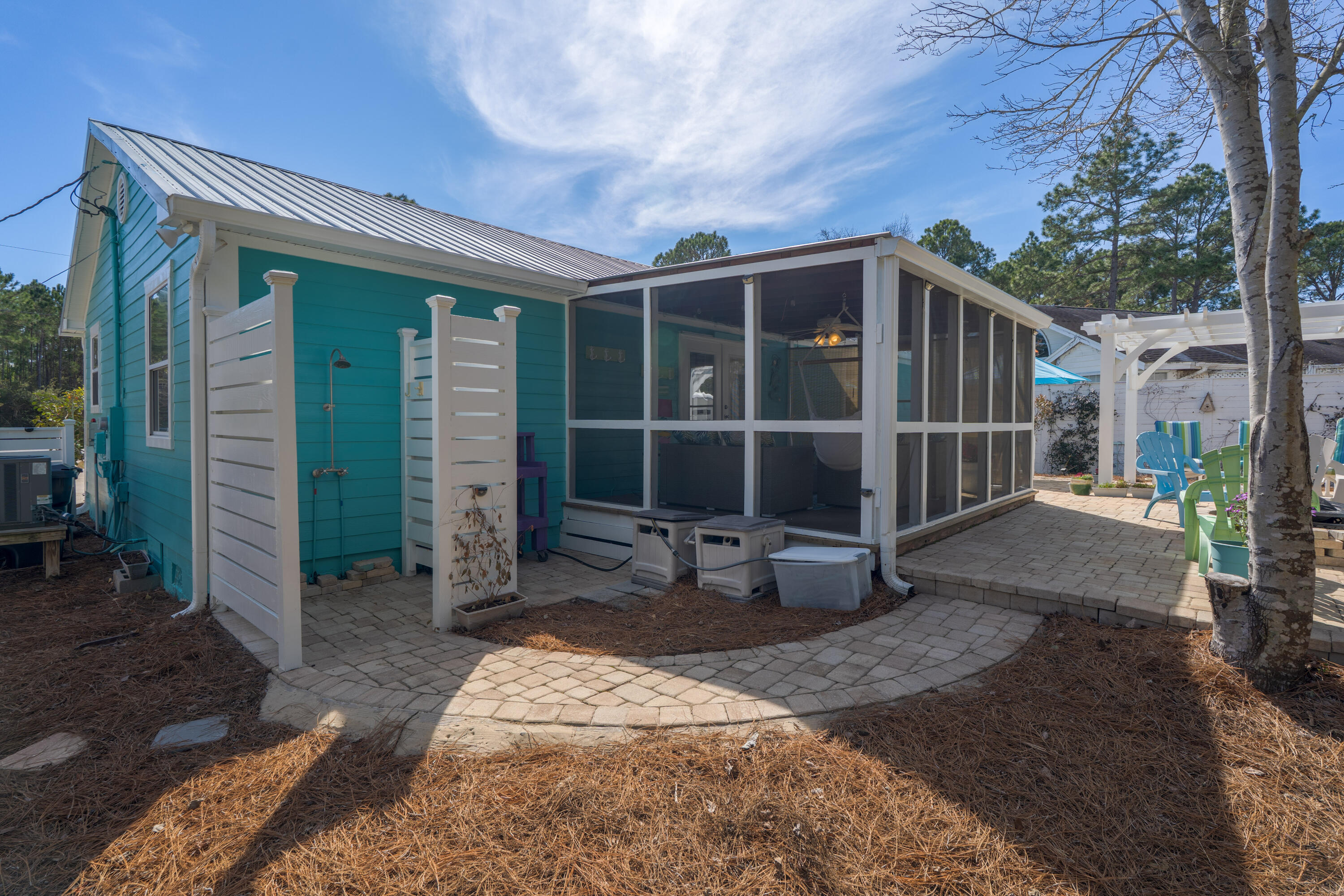 MONARCH ESTATES - Residential