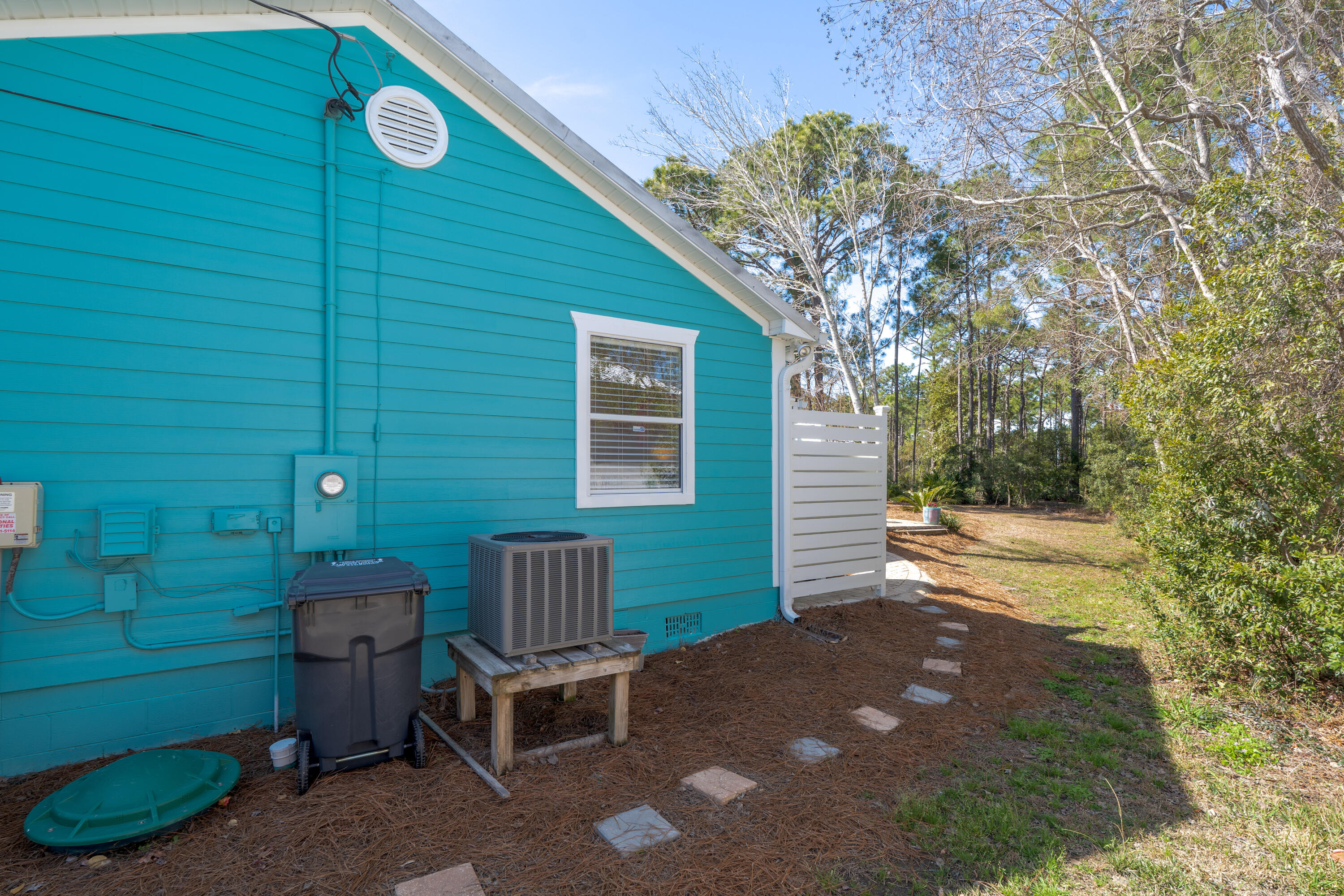 MONARCH ESTATES - Residential