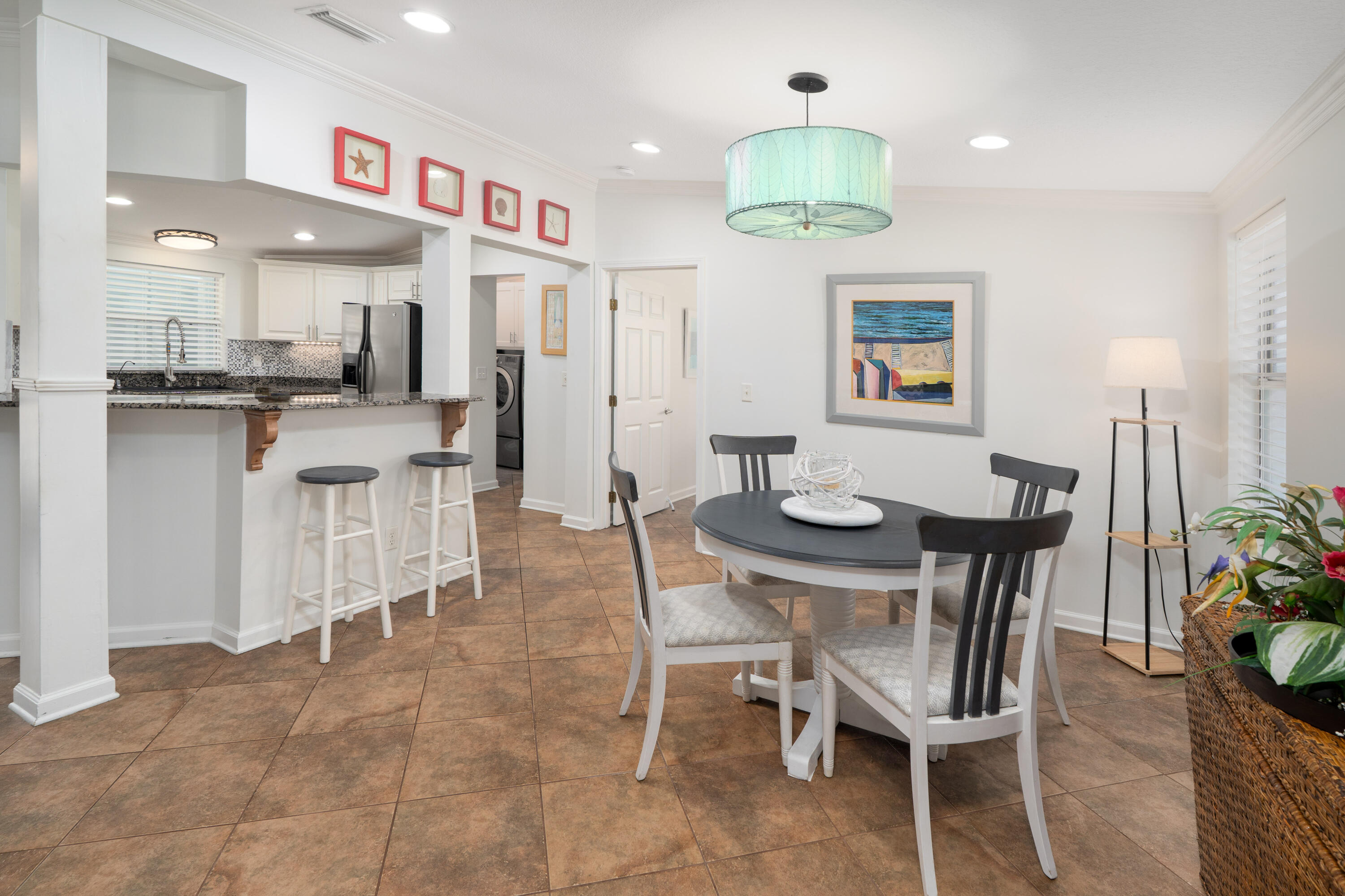 MONARCH ESTATES - Residential