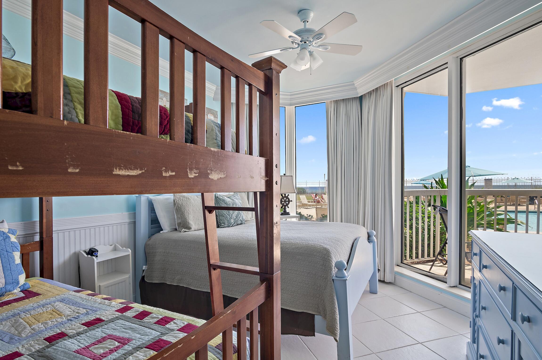 SILVER BEACH TOWERS - Residential