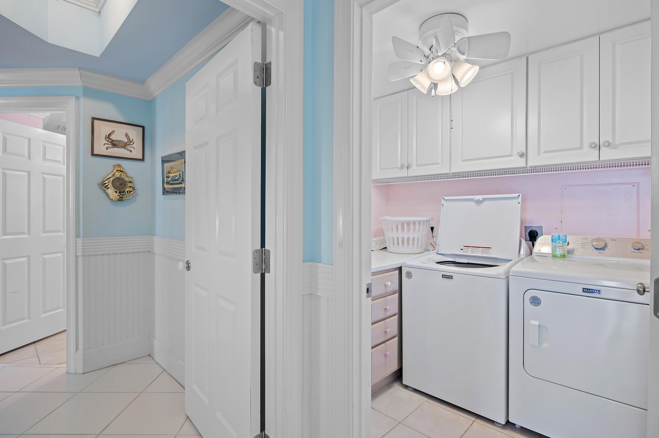 SILVER BEACH TOWERS - Residential