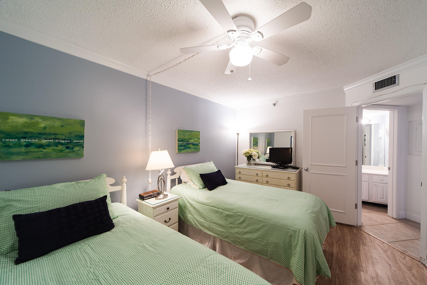 INLET REEF CLUB CONDO - Residential