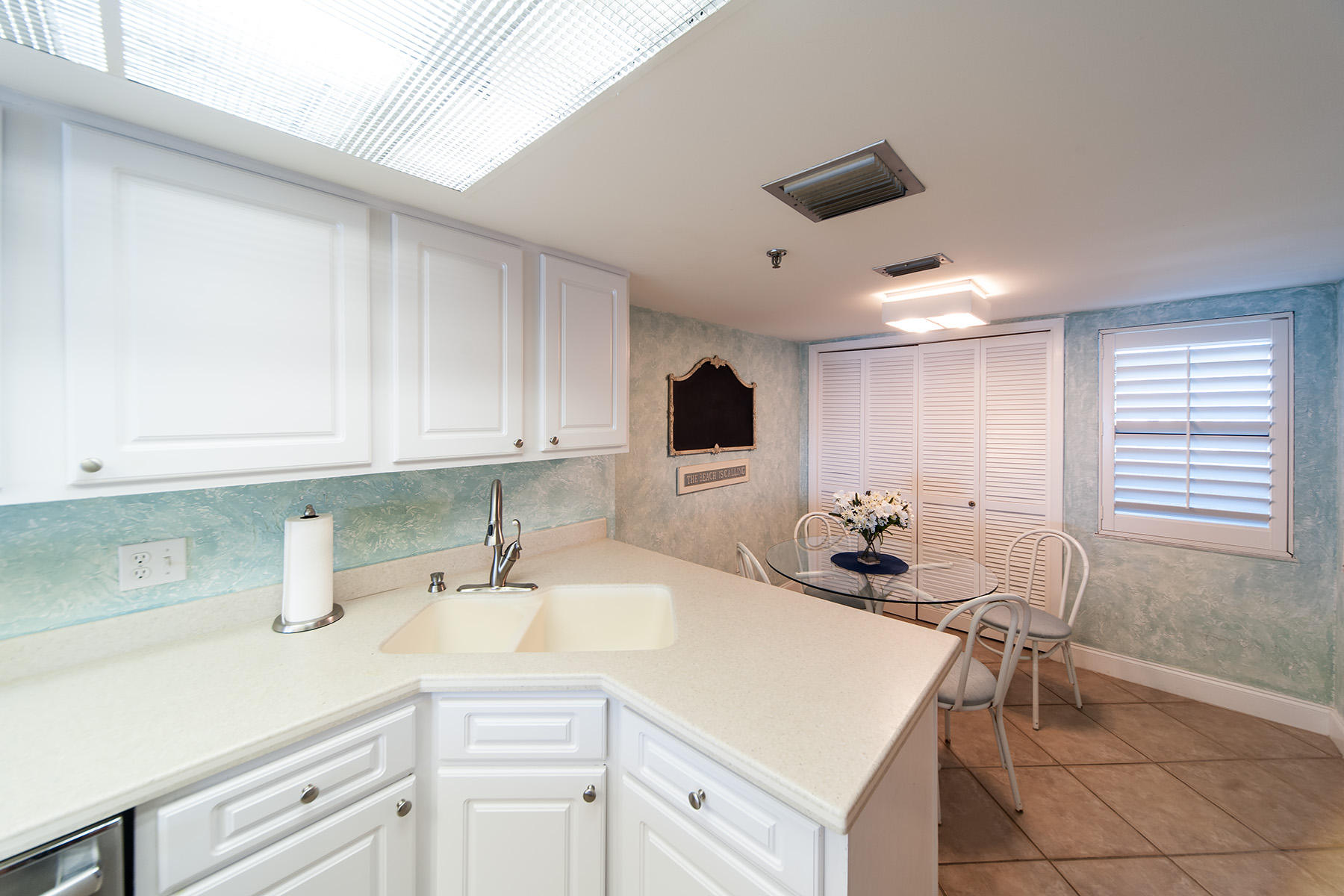 INLET REEF CLUB CONDO - Residential