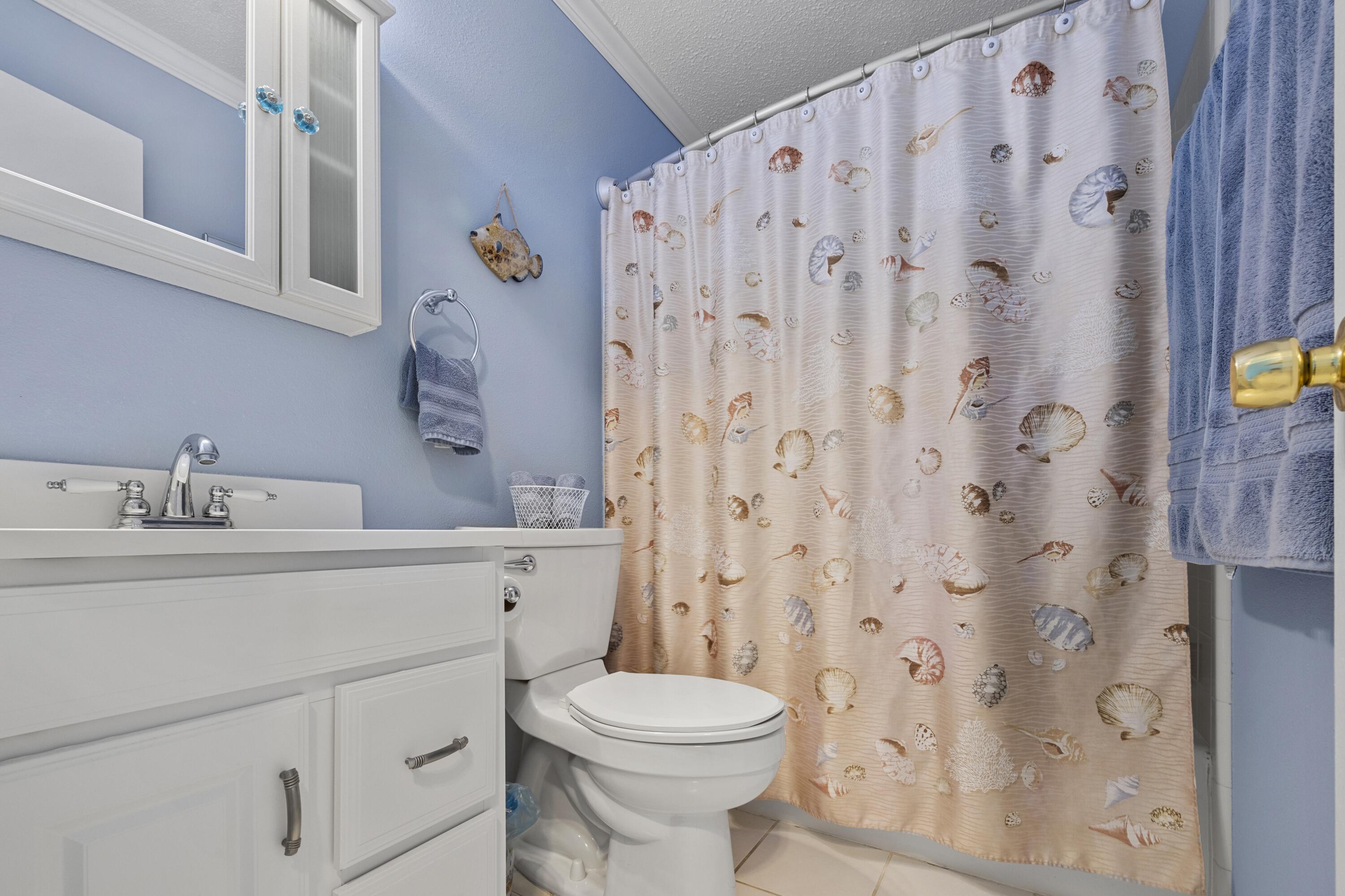 ISLAND SANDS CONDO - Residential
