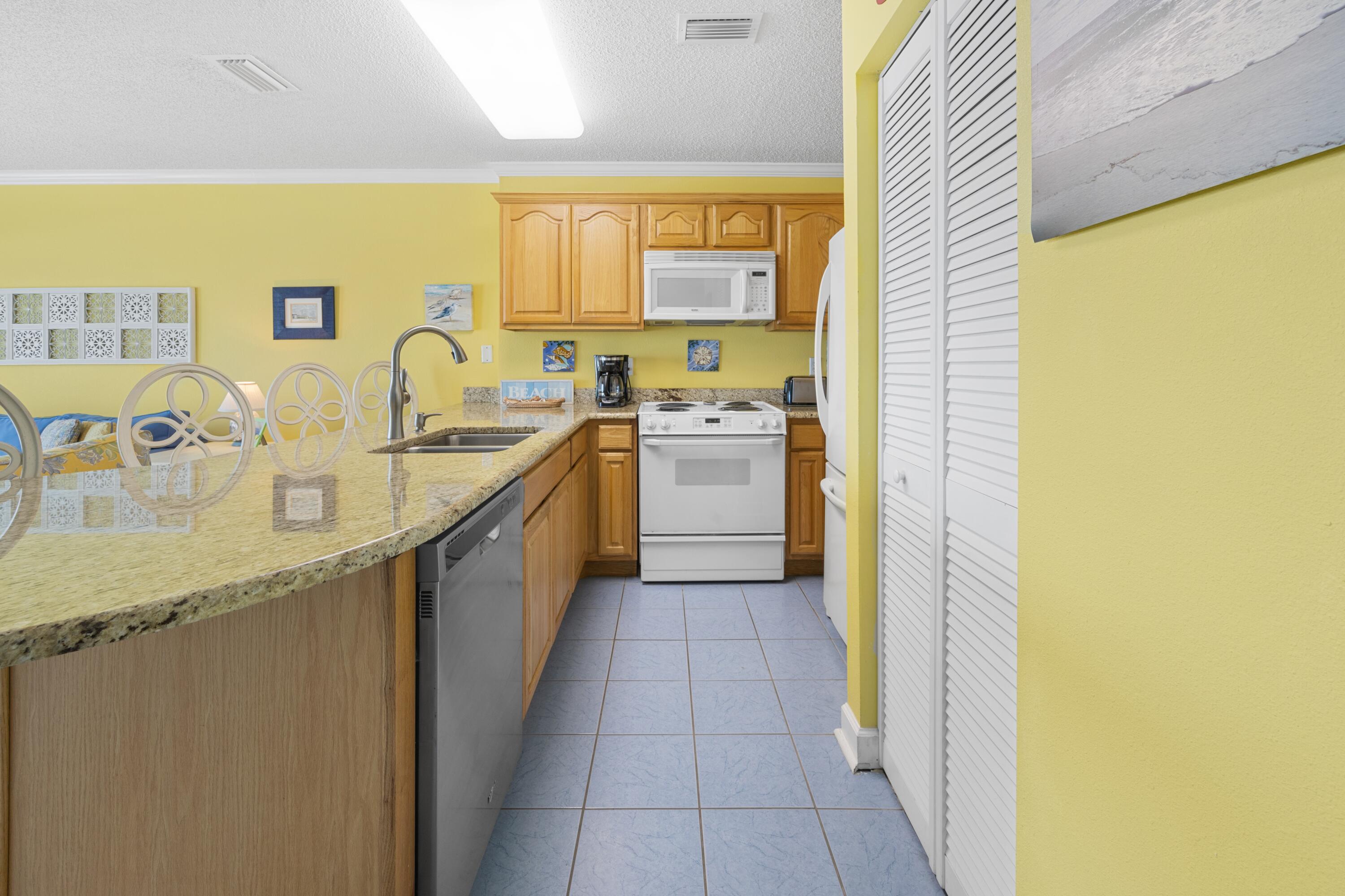 ISLAND SANDS CONDO - Residential