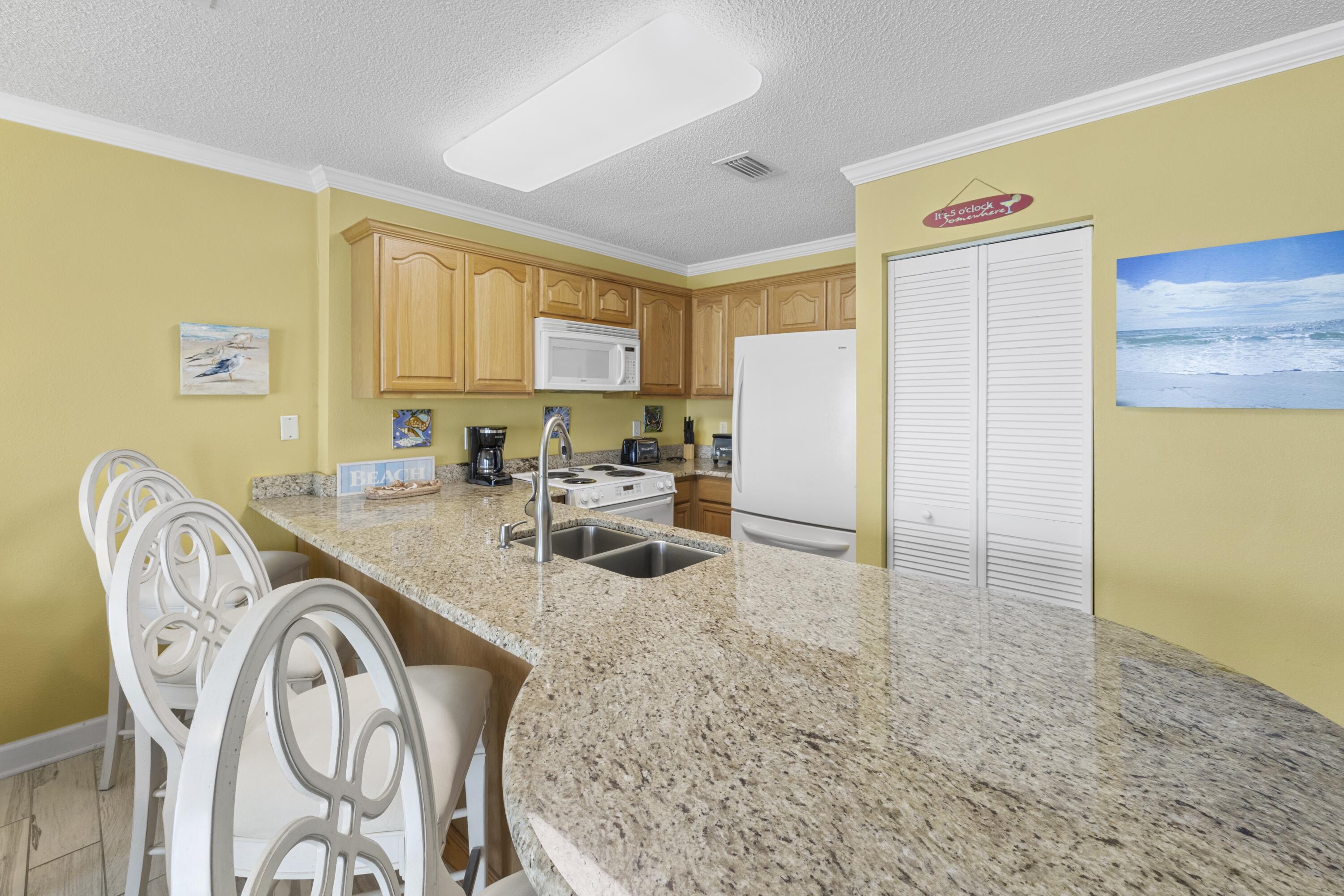 ISLAND SANDS CONDO - Residential
