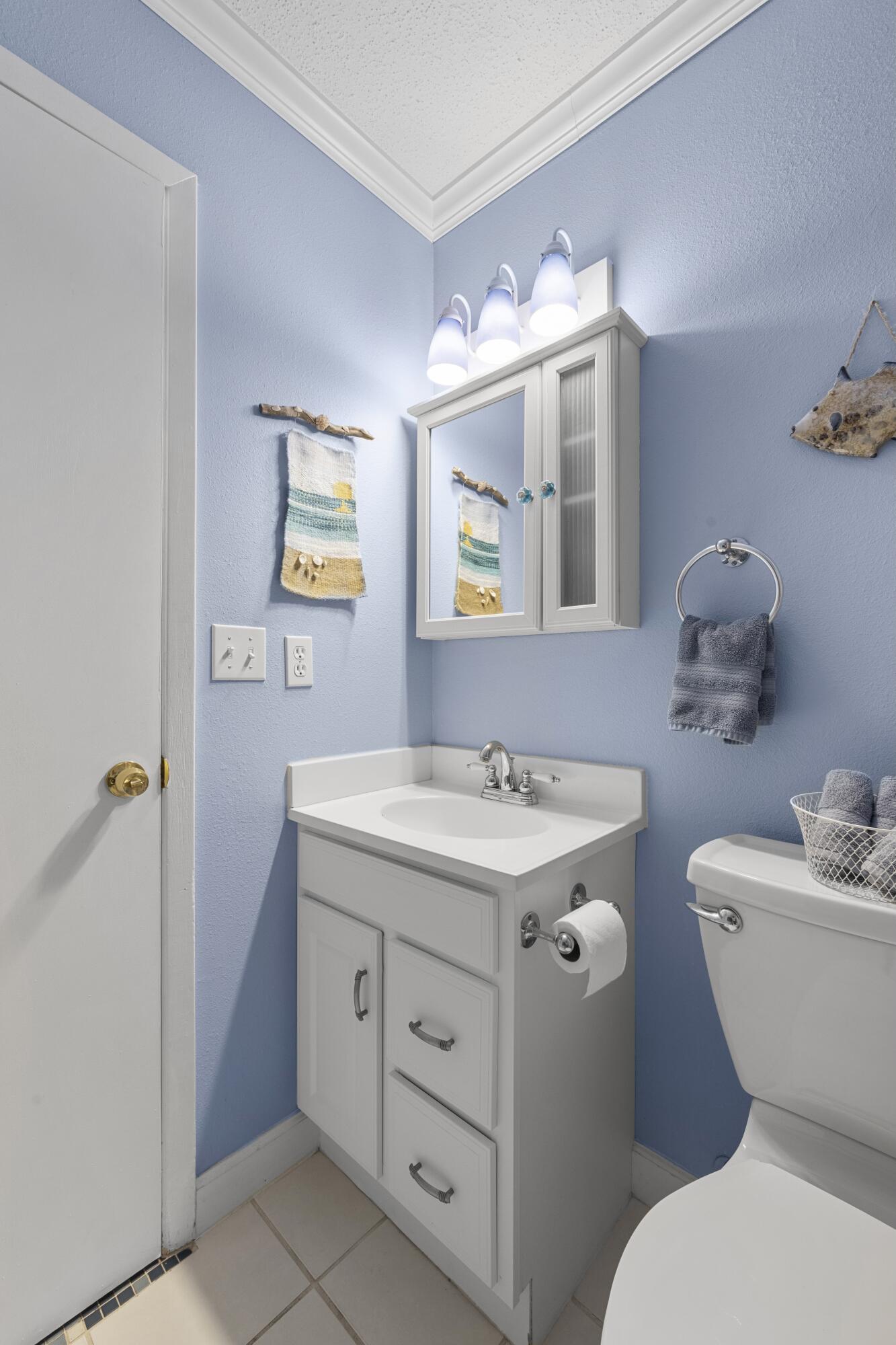 ISLAND SANDS CONDO - Residential