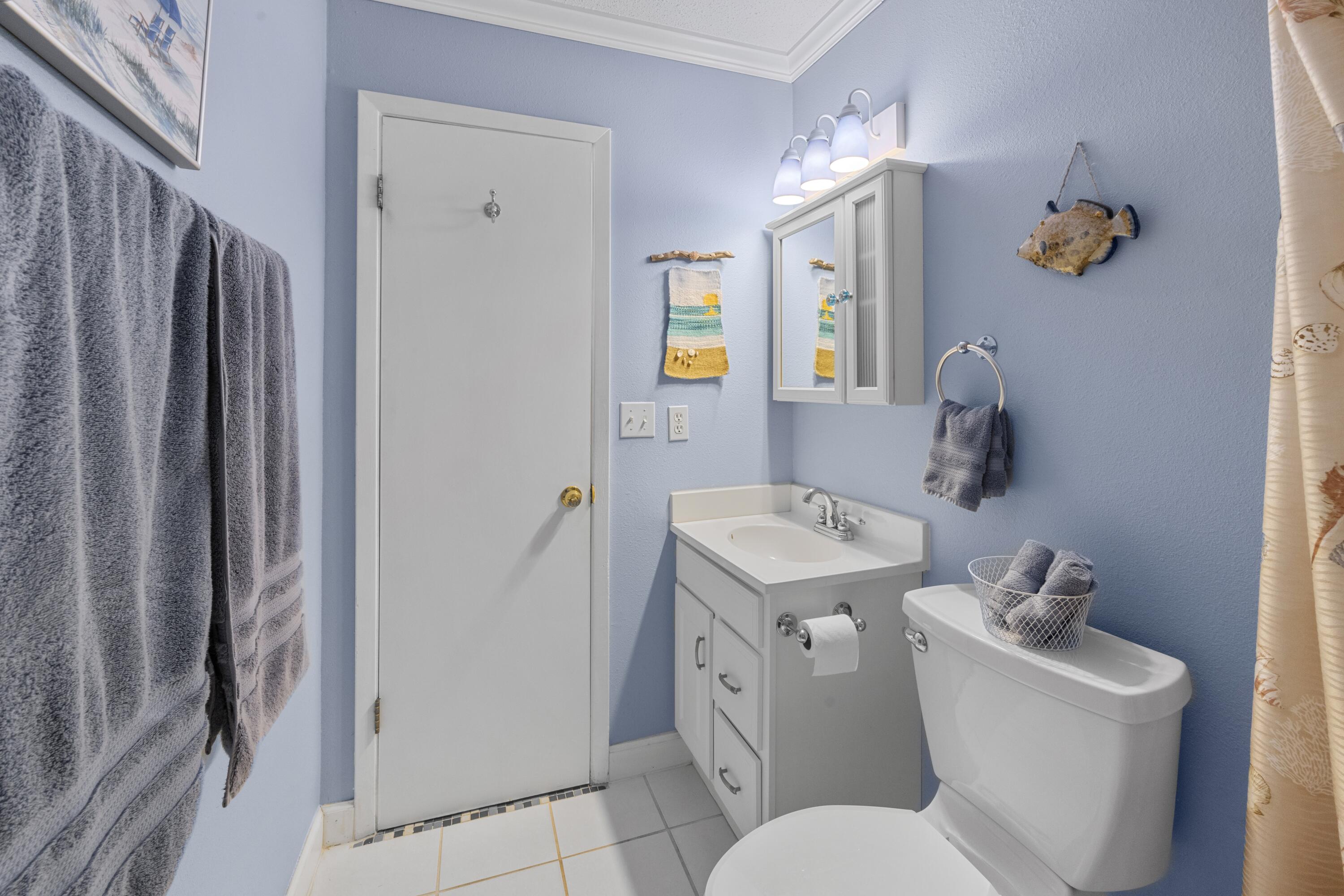 ISLAND SANDS CONDO - Residential