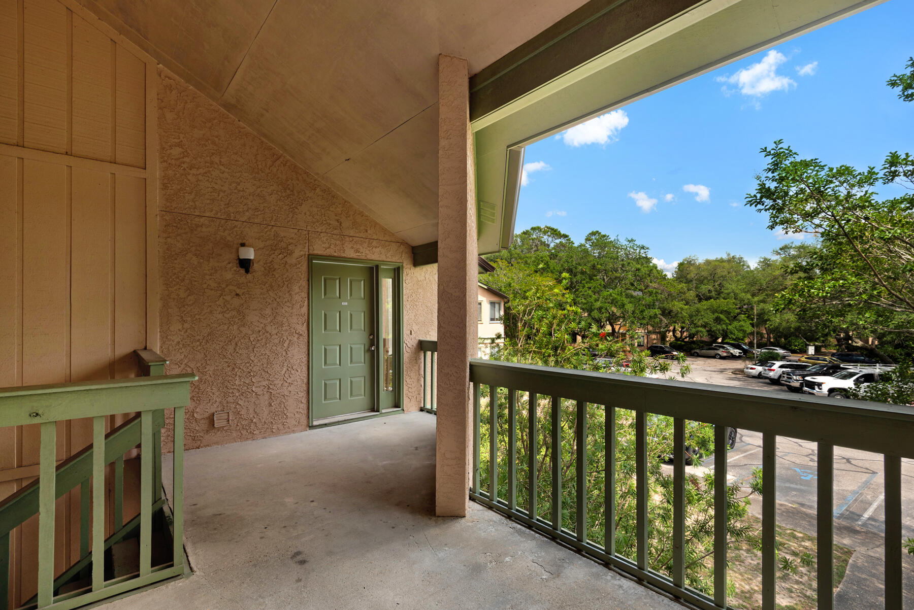GARDEN OAKS CONDO - Residential Lease