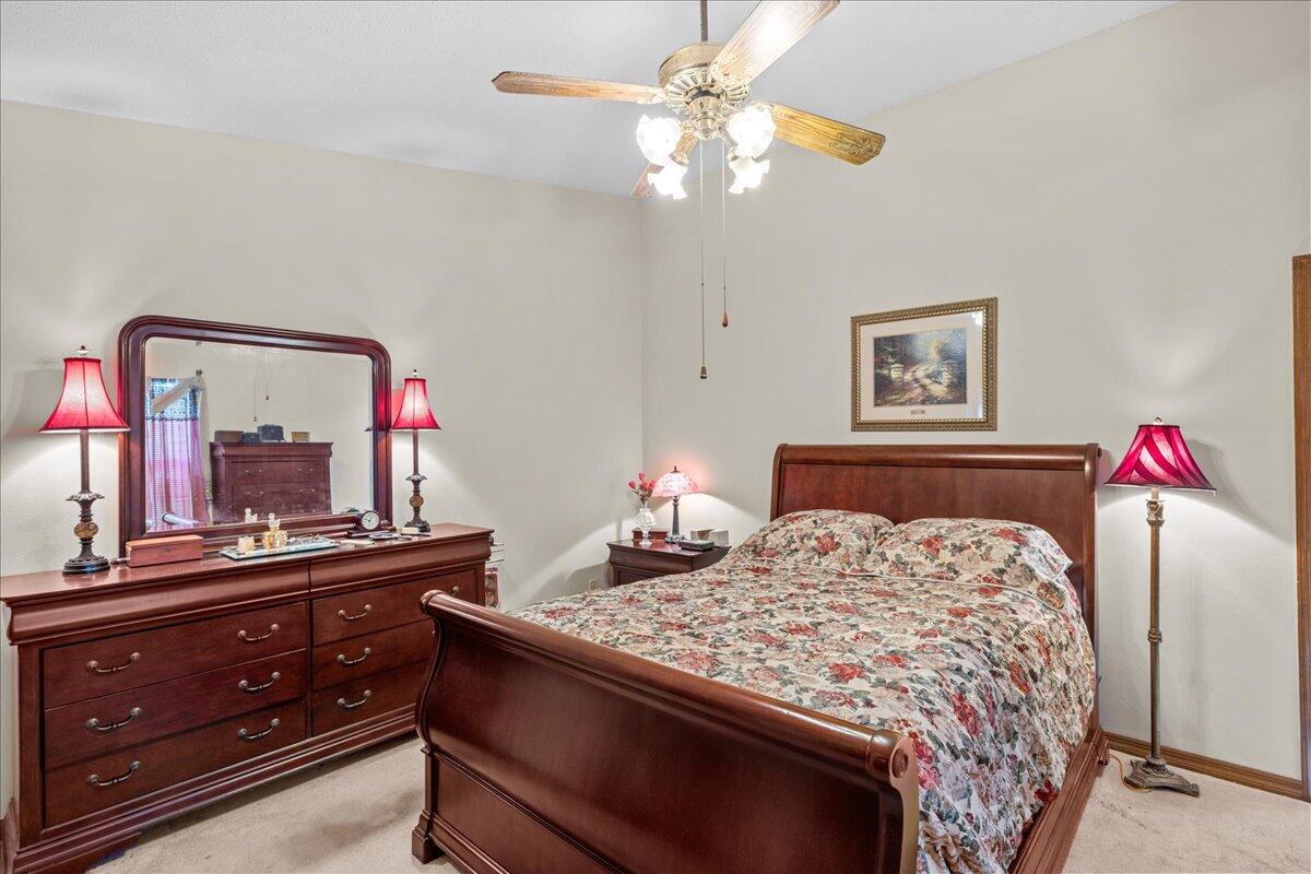 CREEKSIDE - Residential