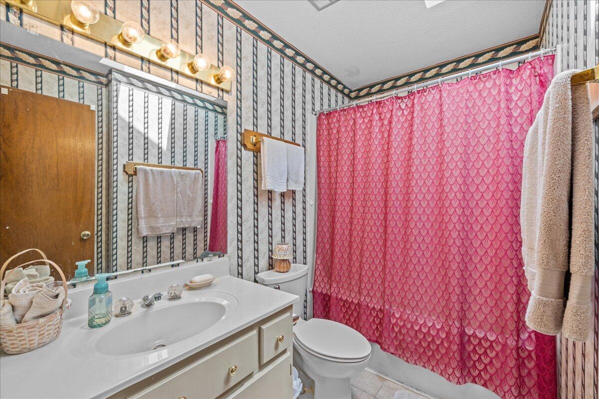 CREEKSIDE - Residential