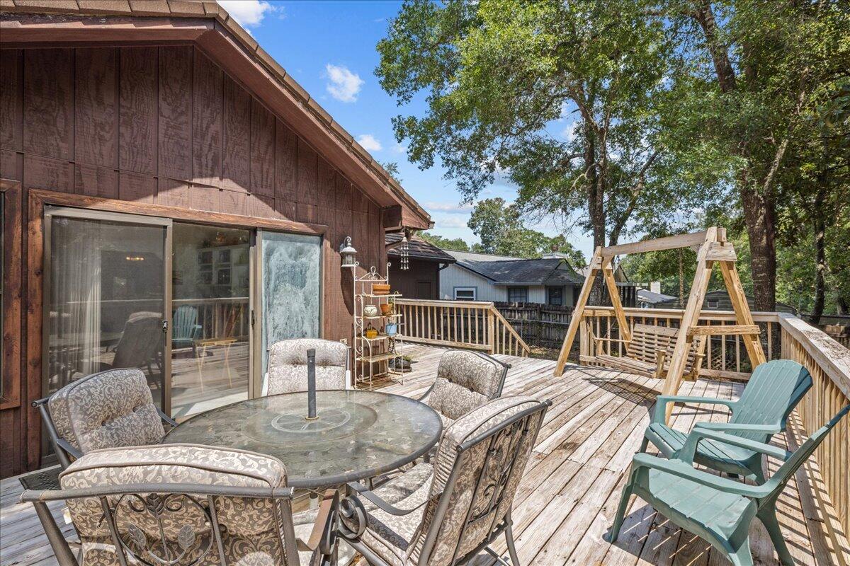 CREEKSIDE - Residential