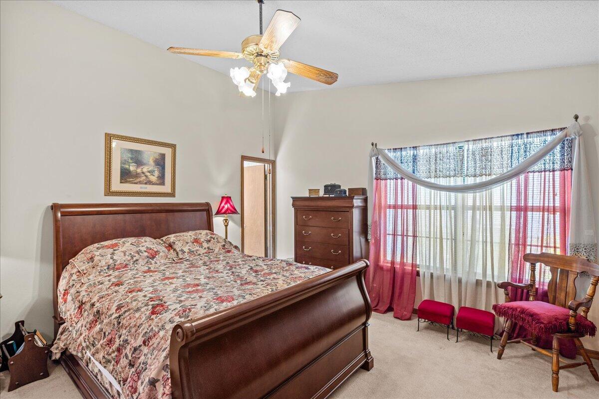 CREEKSIDE - Residential