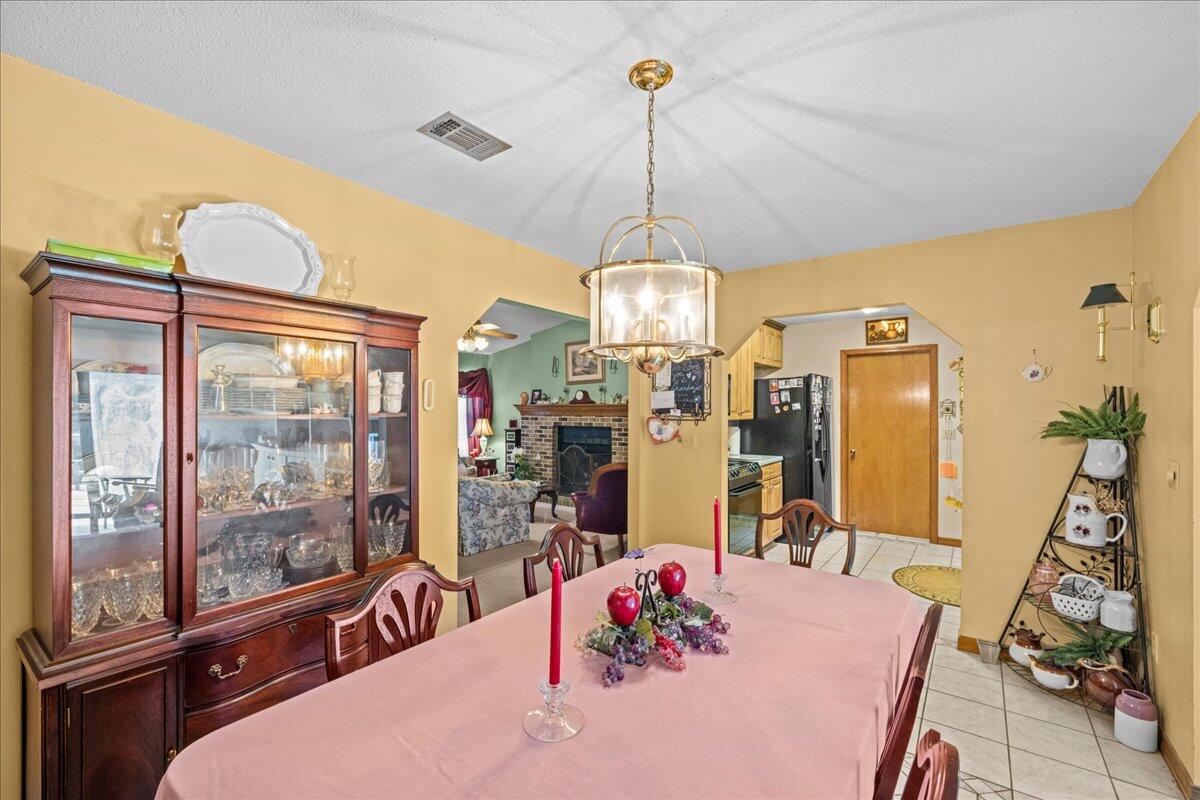 CREEKSIDE - Residential