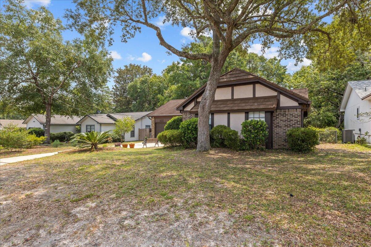 CREEKSIDE - Residential