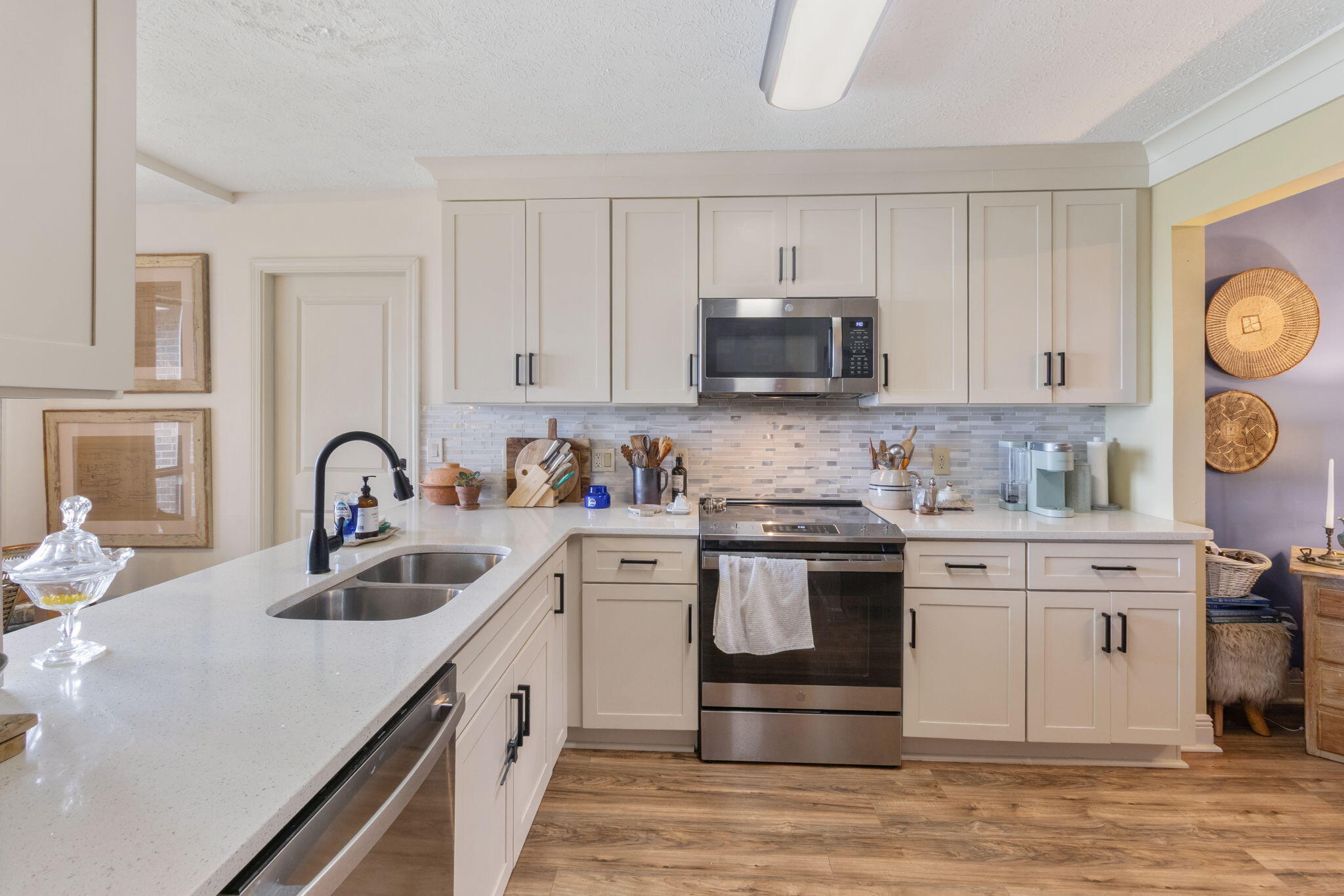 BAY PARK MANOR THE - Residential