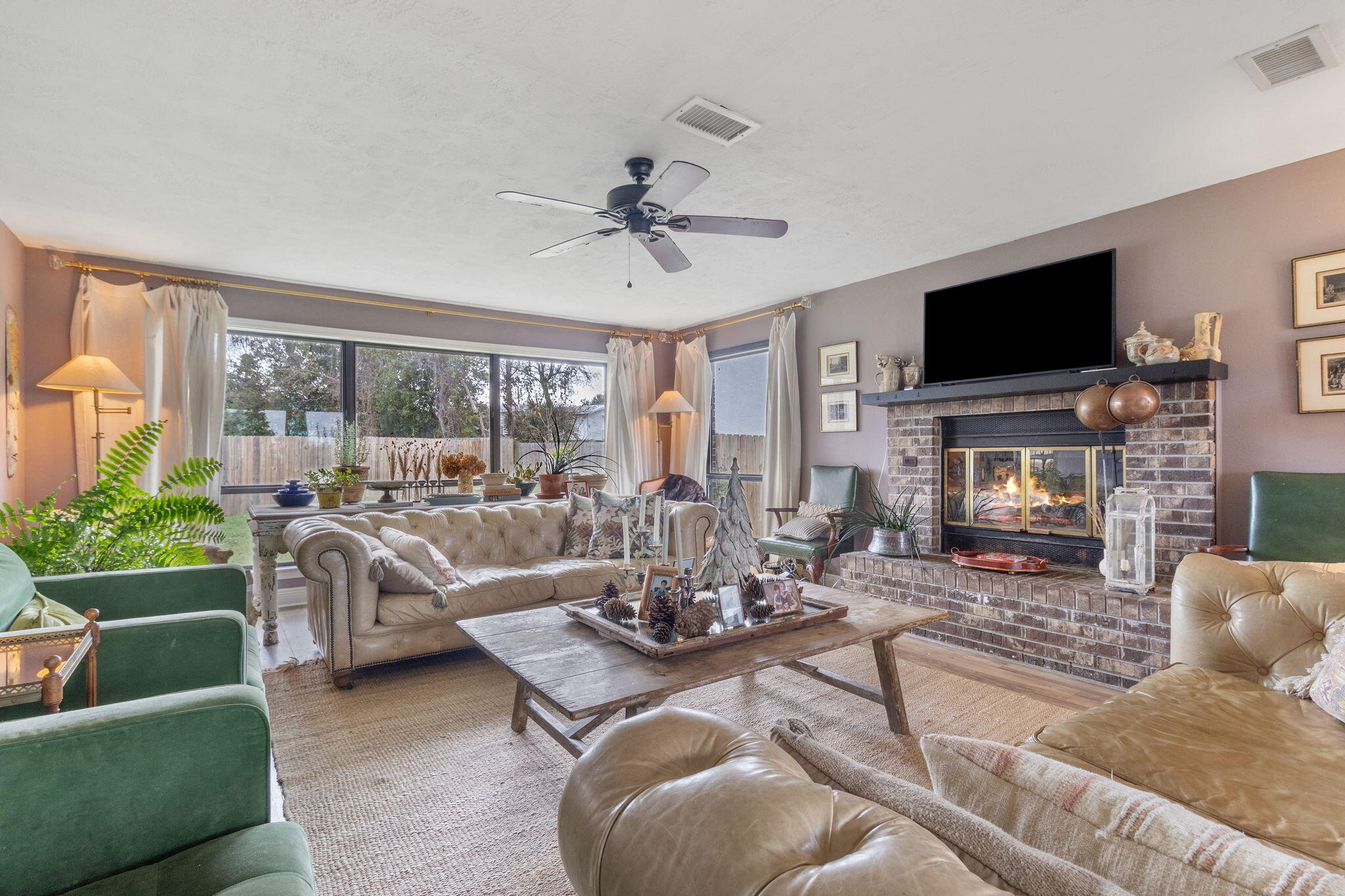 BAY PARK MANOR THE - Residential