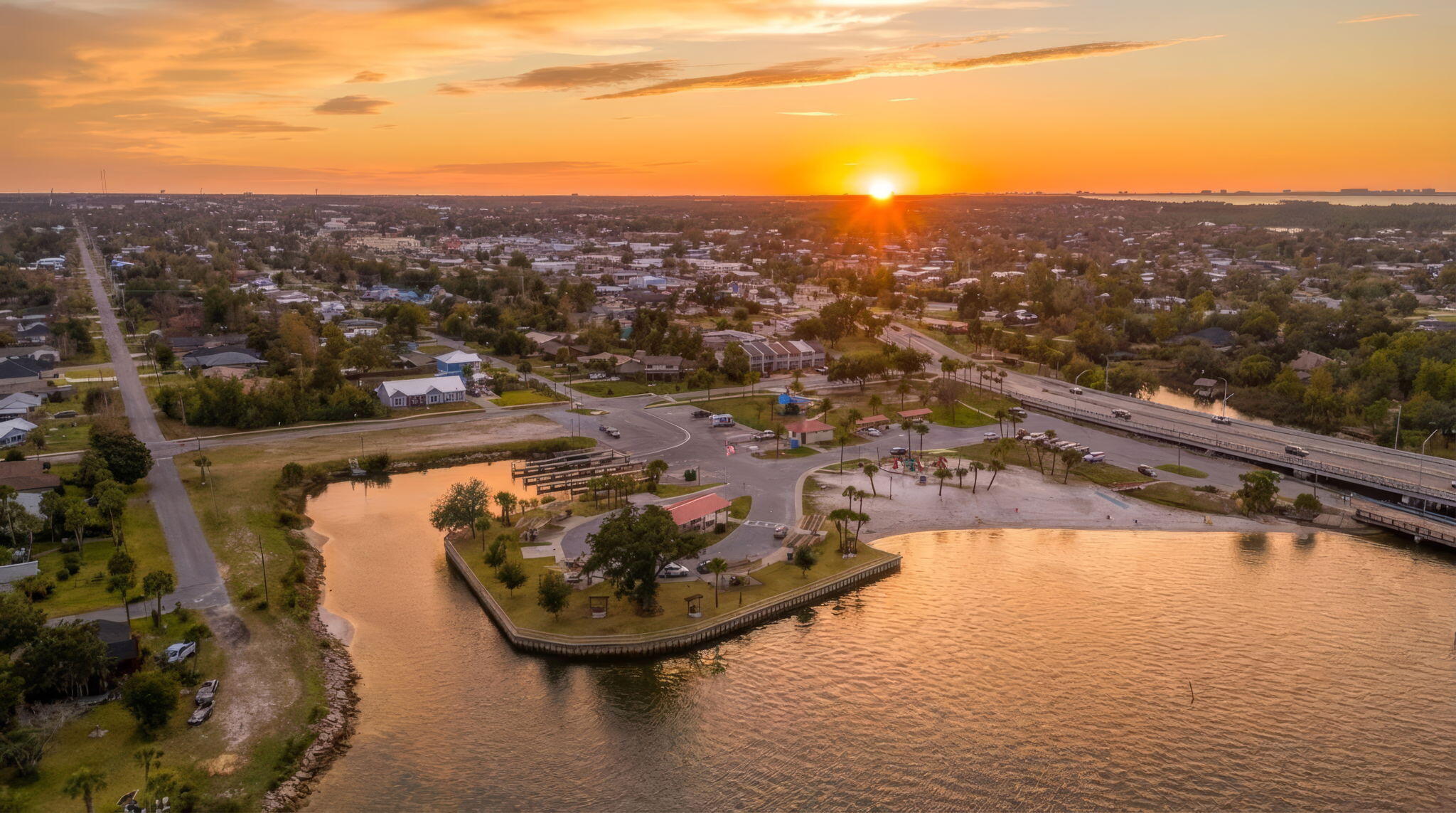 BAY PARK MANOR THE - Residential