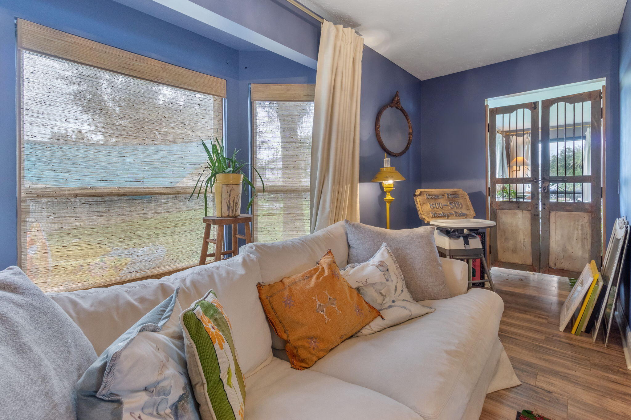 BAY PARK MANOR THE - Residential